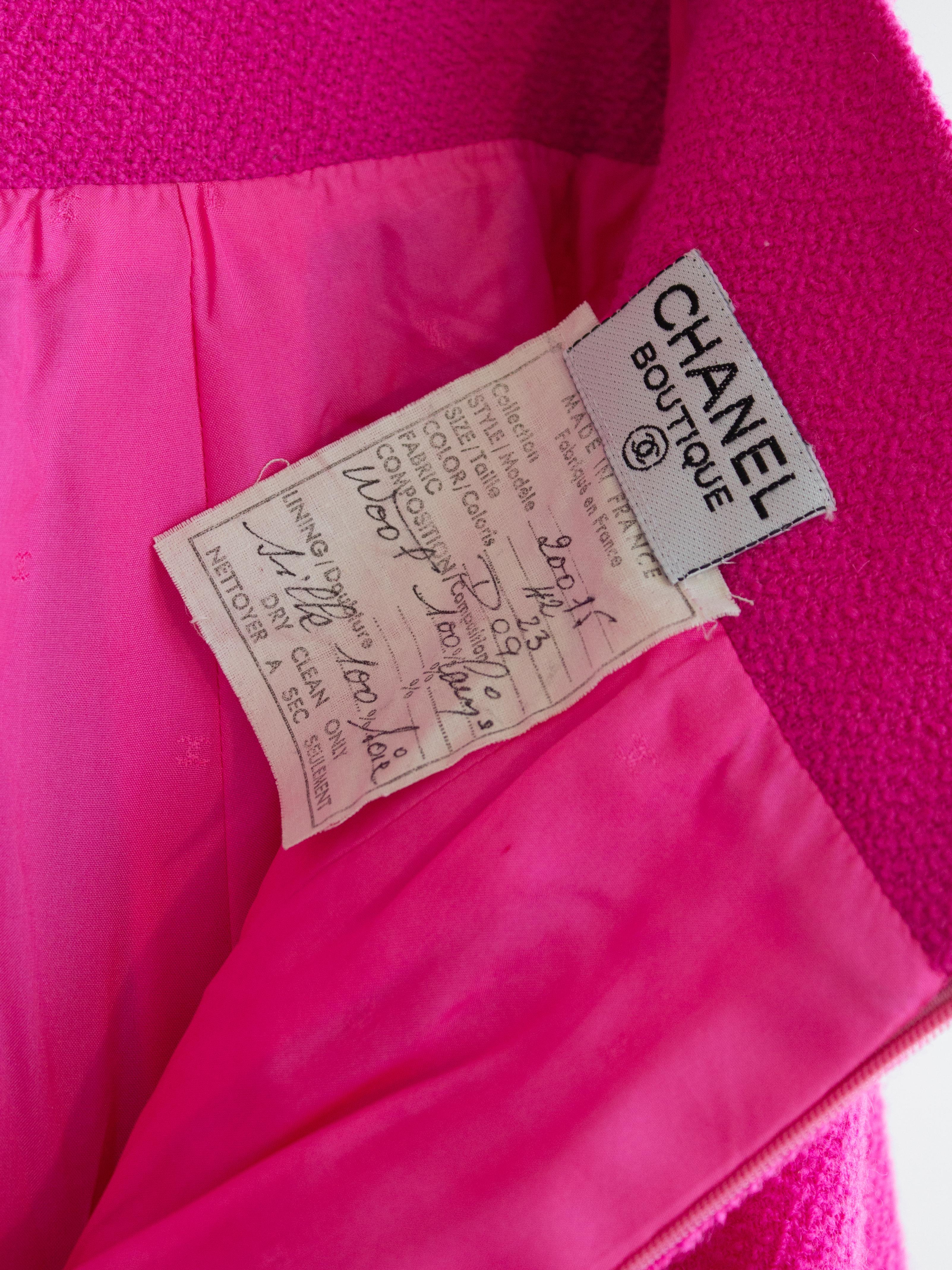 Chanel Vintage S/S 1991 Collector Fuchsia Pink Black Wool Jacket Skirt Suit en vente 11