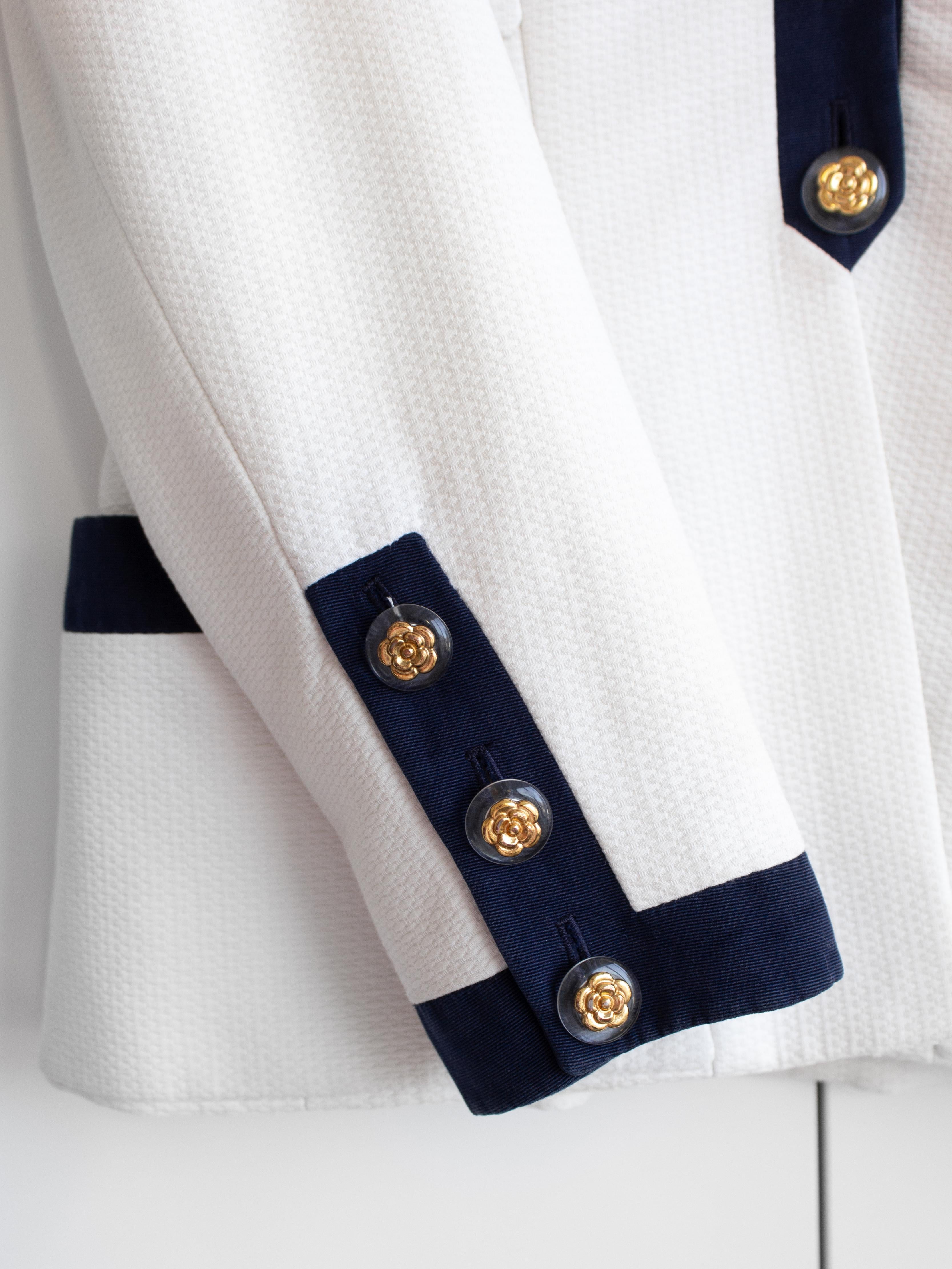 Chanel Vintage S/S 1992 Runway White Navy Lucite Gold Camellia Cotton Jacket 4