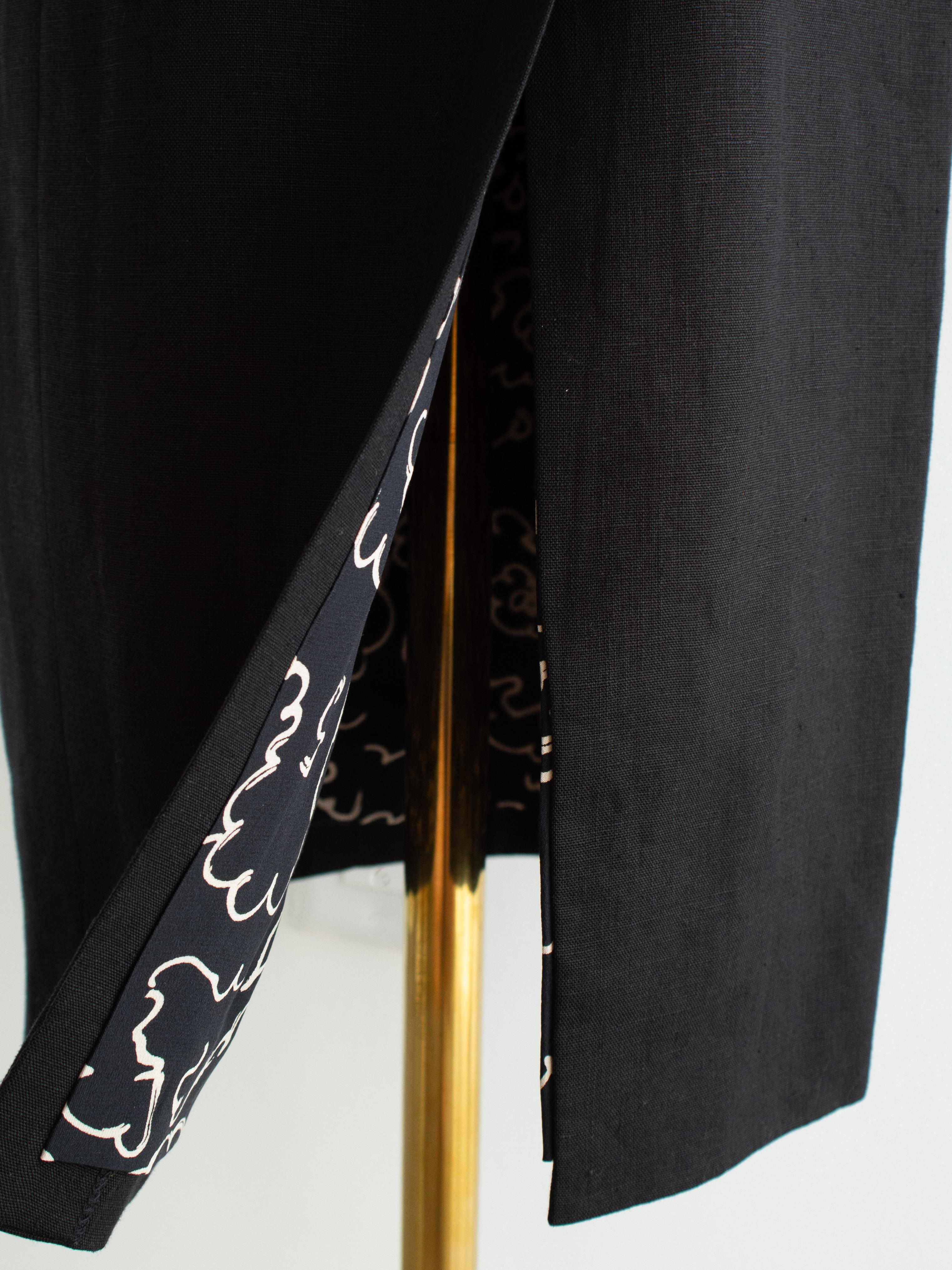 Chanel Vintage S/S 1993 Runway Black Beige Camellia Linen 93P Jacket Skirt Suit For Sale 11