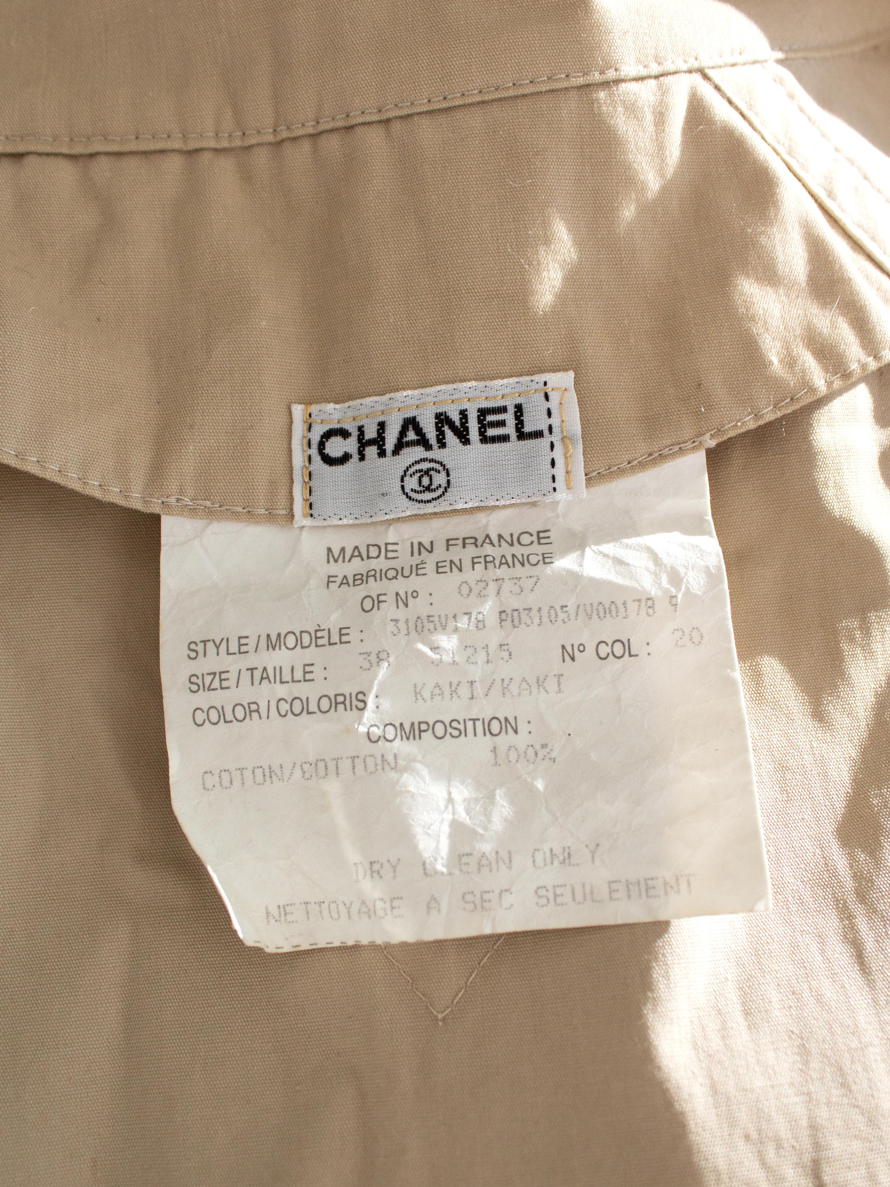 Chanel Vintage S/S 1994 Beige Cotton Gold Chain CC 94P Oversized Trench Coat For Sale 13