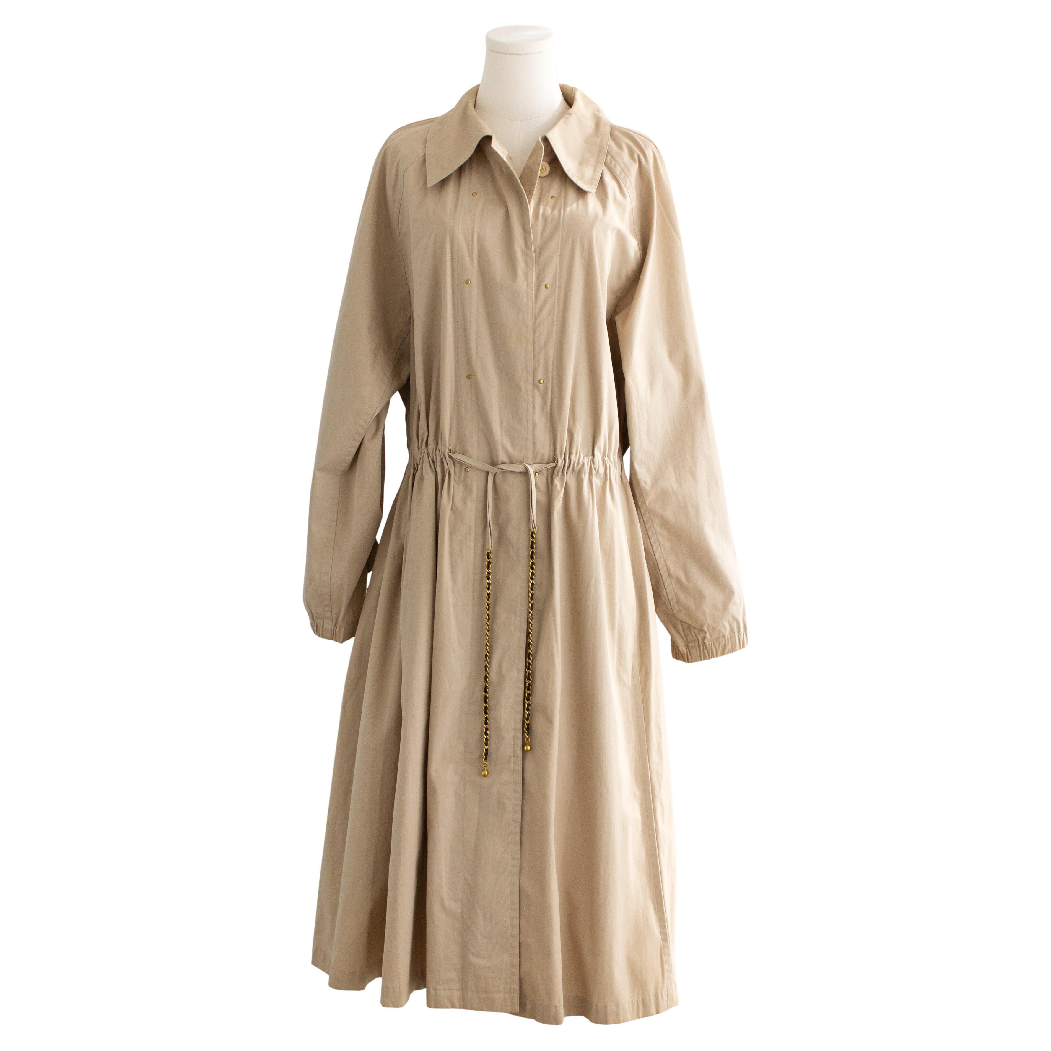 Chanel Vintage S/S 1994 Beige Cotton Gold Chain CC 94P Oversized Trench Coat For Sale