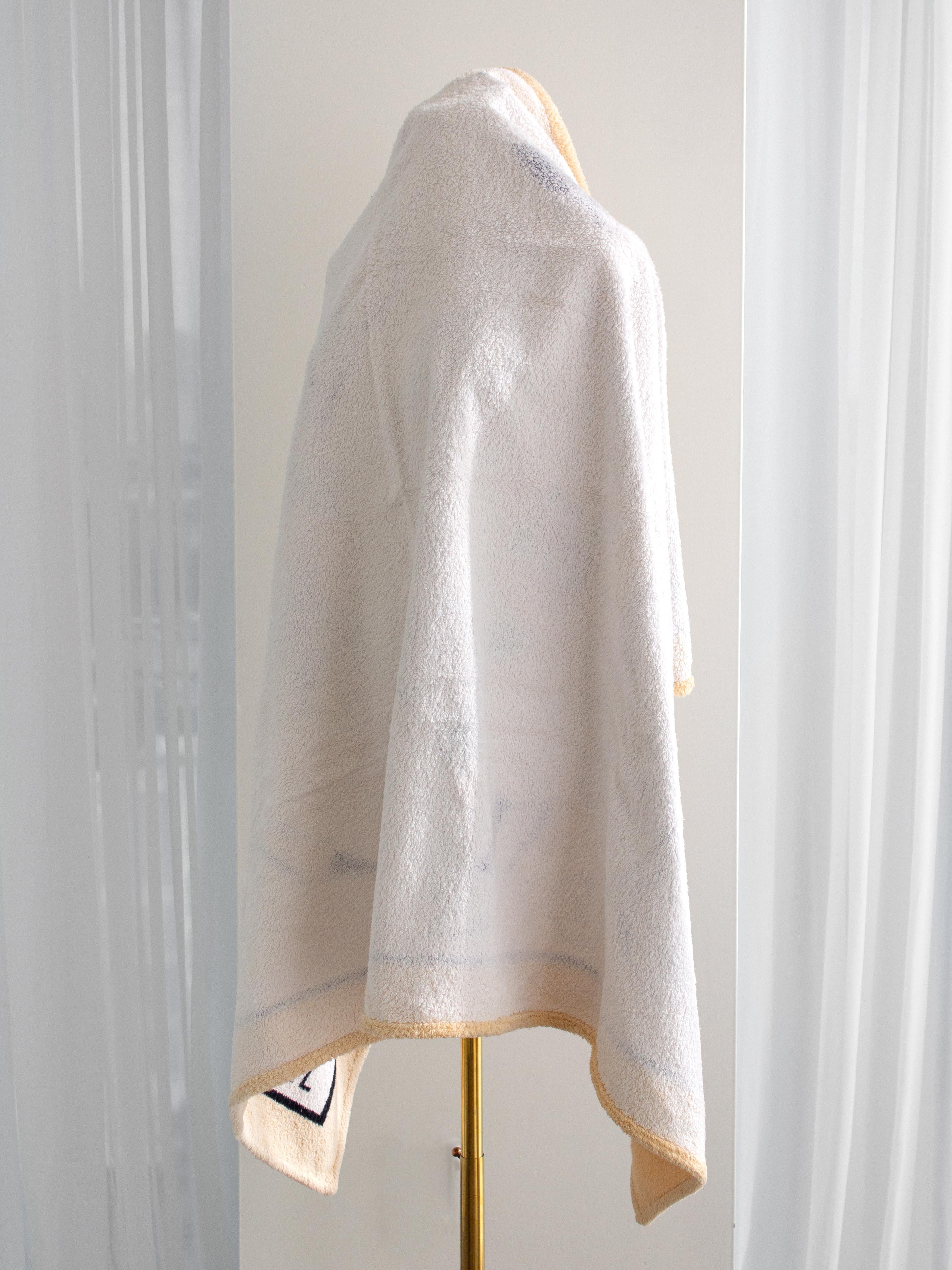 Chanel Vintage S/S 1994 Beige White Printed Terrycloth 94P Beach Towel For Sale 9