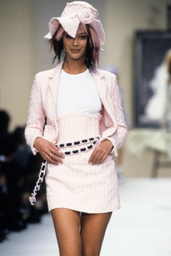 Chanel Vintage P/E 1994 Tweed rosa 3 pezzi Giacca Gonna Corsetto 94P Abito