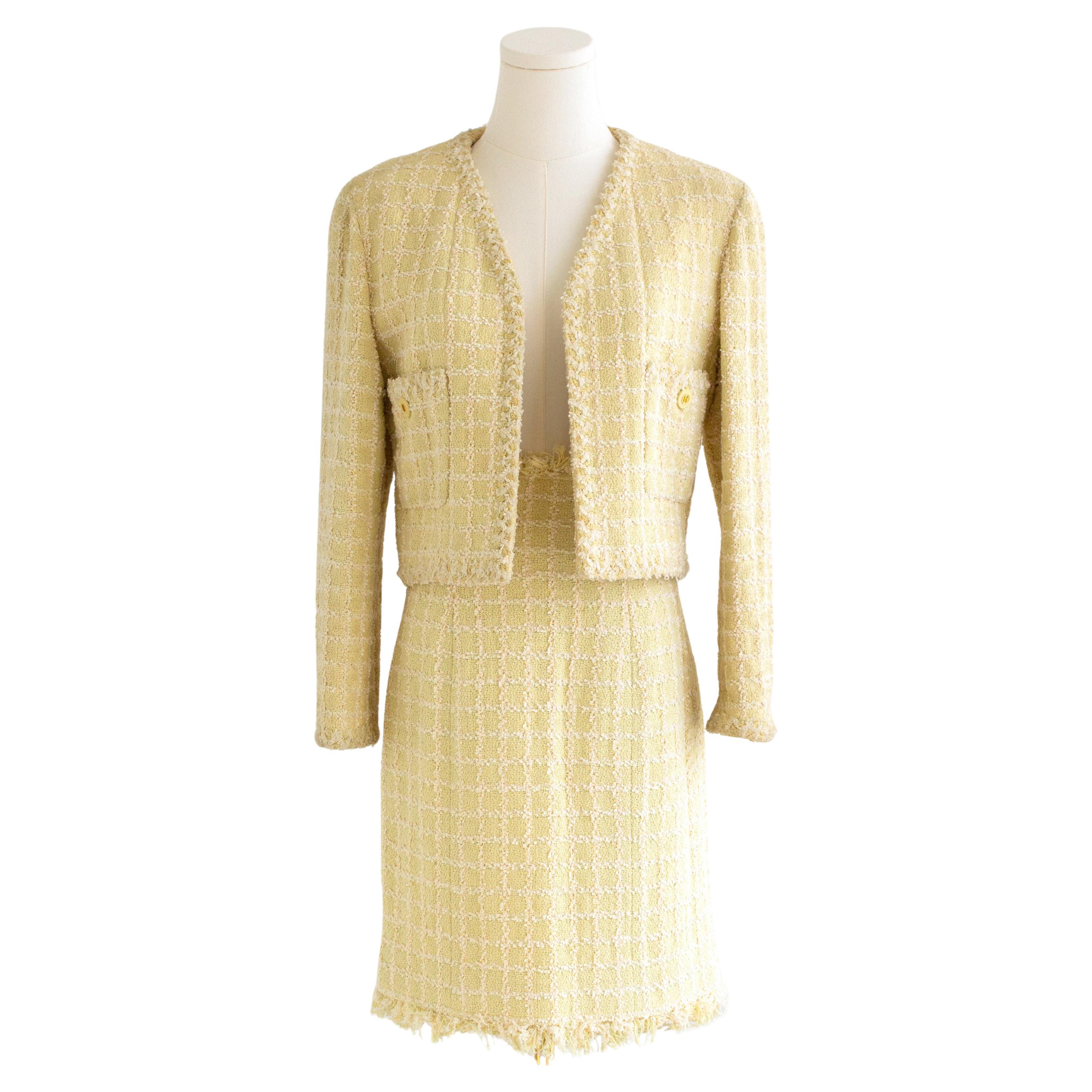 Chanel Vintage S/S 1994 Yellow Green Fantasy Tweed 94P Jacket Skirt Suit For Sale