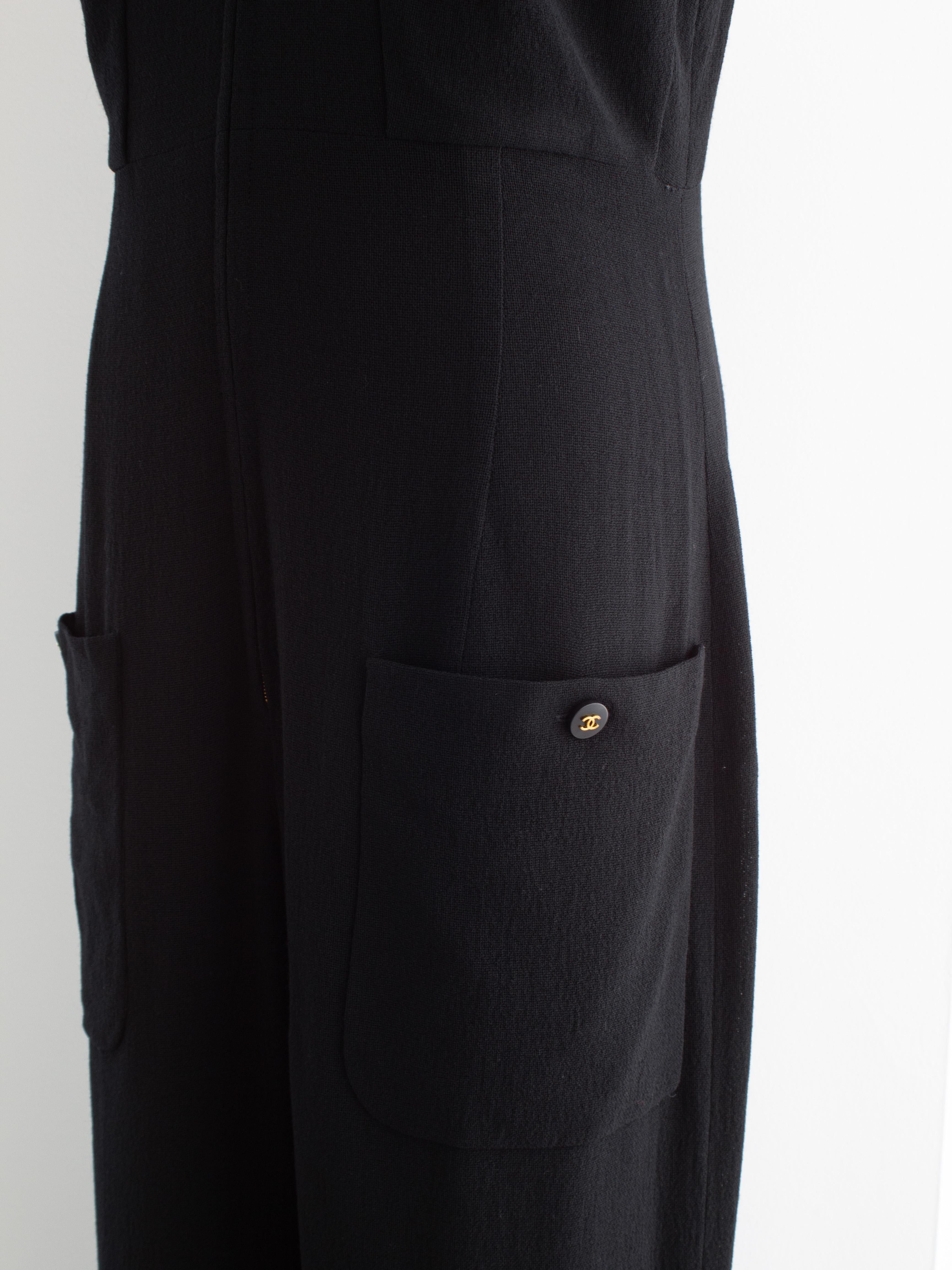 Chanel Vintage S/S 1995 Barbie Black Gold Zip CC 95P Jumpsuit For Sale 7