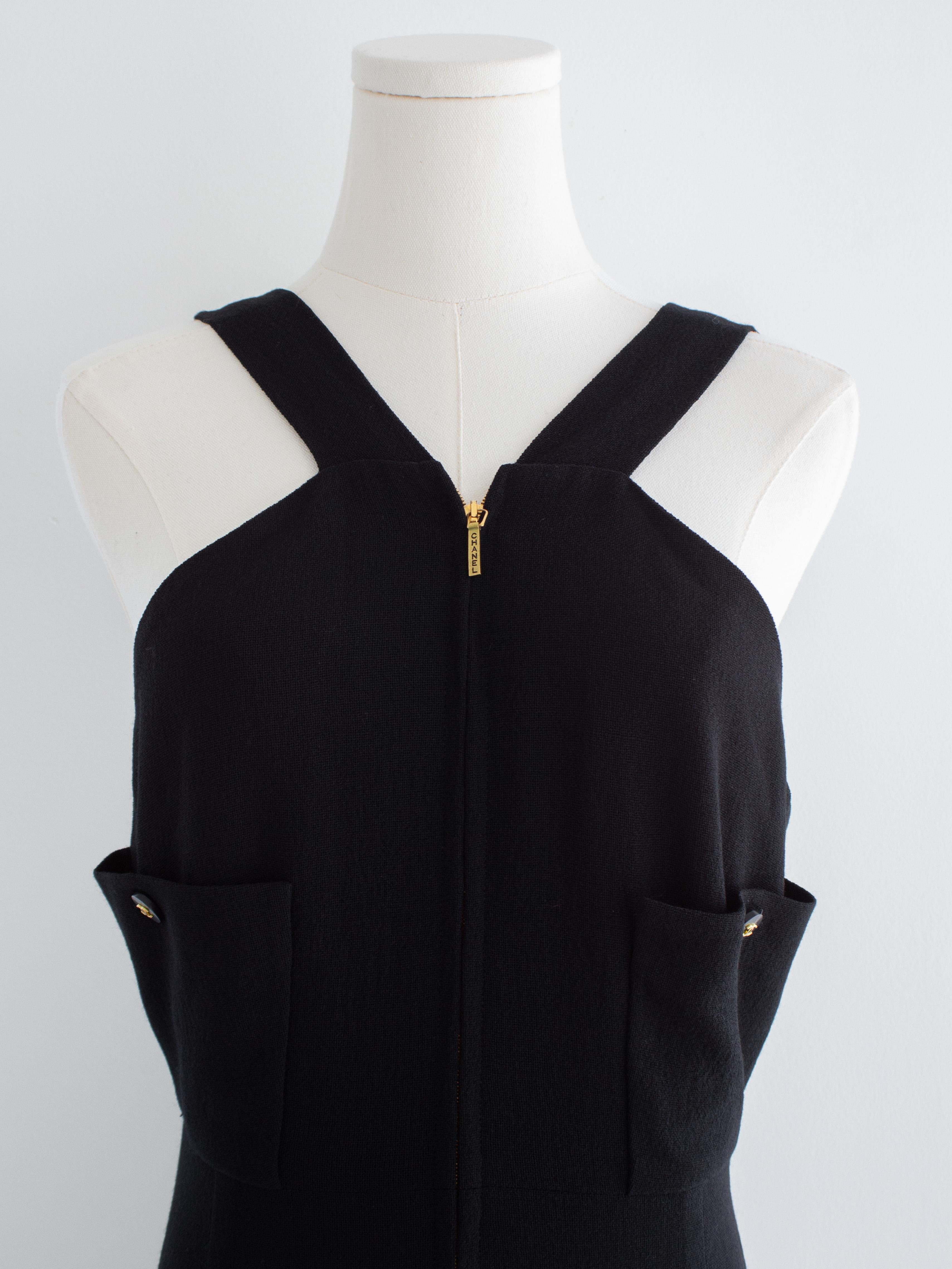 Chanel Vintage S/S 1995 Barbie Black Gold Zip CC 95P Jumpsuit For Sale 4