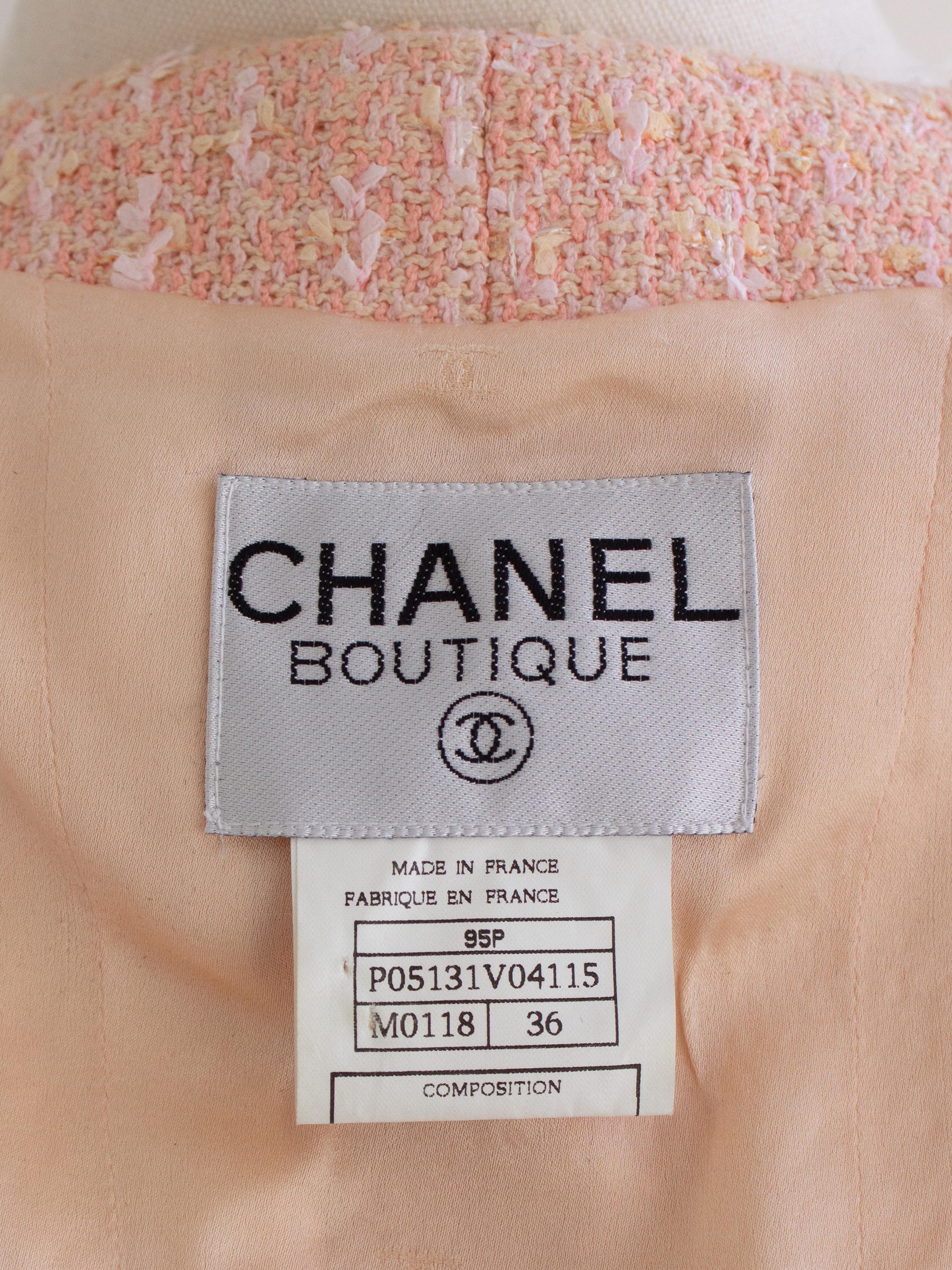 Chanel Vintage S/S 1995 Barbie Pink Pastel Tweed 95P Cropped Jacket For Sale 7