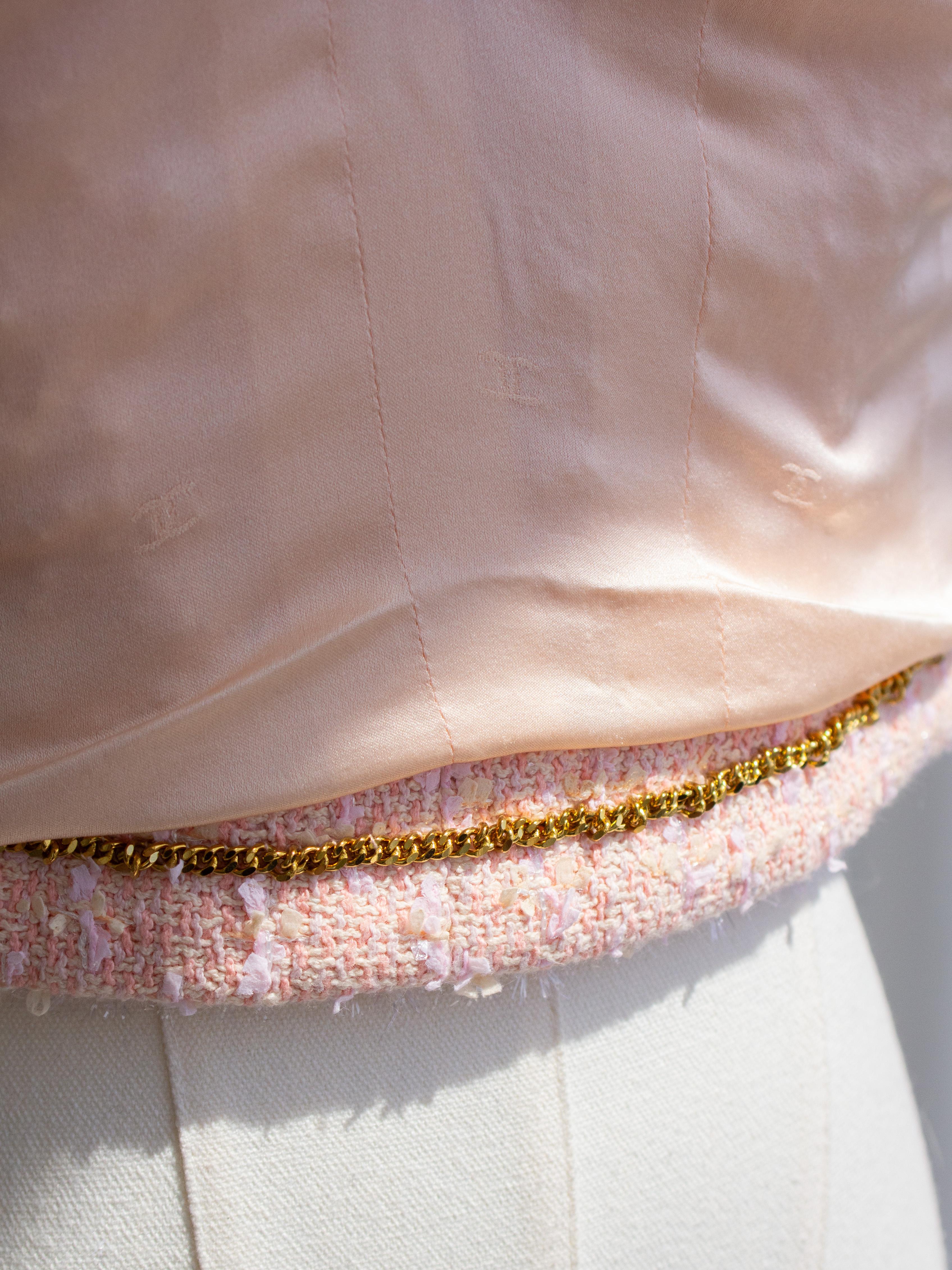 Chanel Vintage S/S 1995 Barbie Pink Pastel Tweed 95P Cropped Jacket For Sale 9