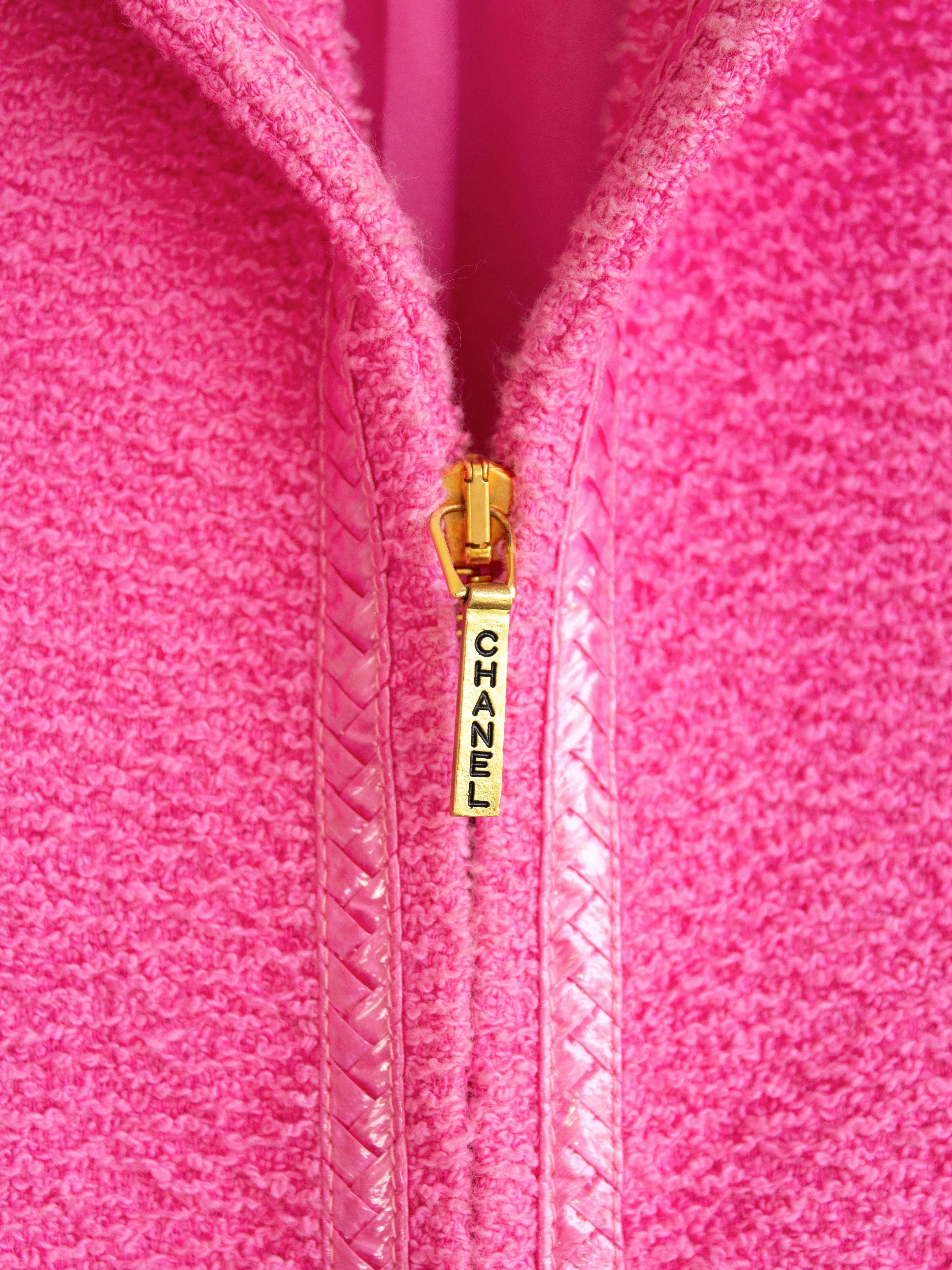 Chanel Vintage S/S 1995 Pink Barbie Gold Zip Tweed 95P Jacket Skirt Suit 7
