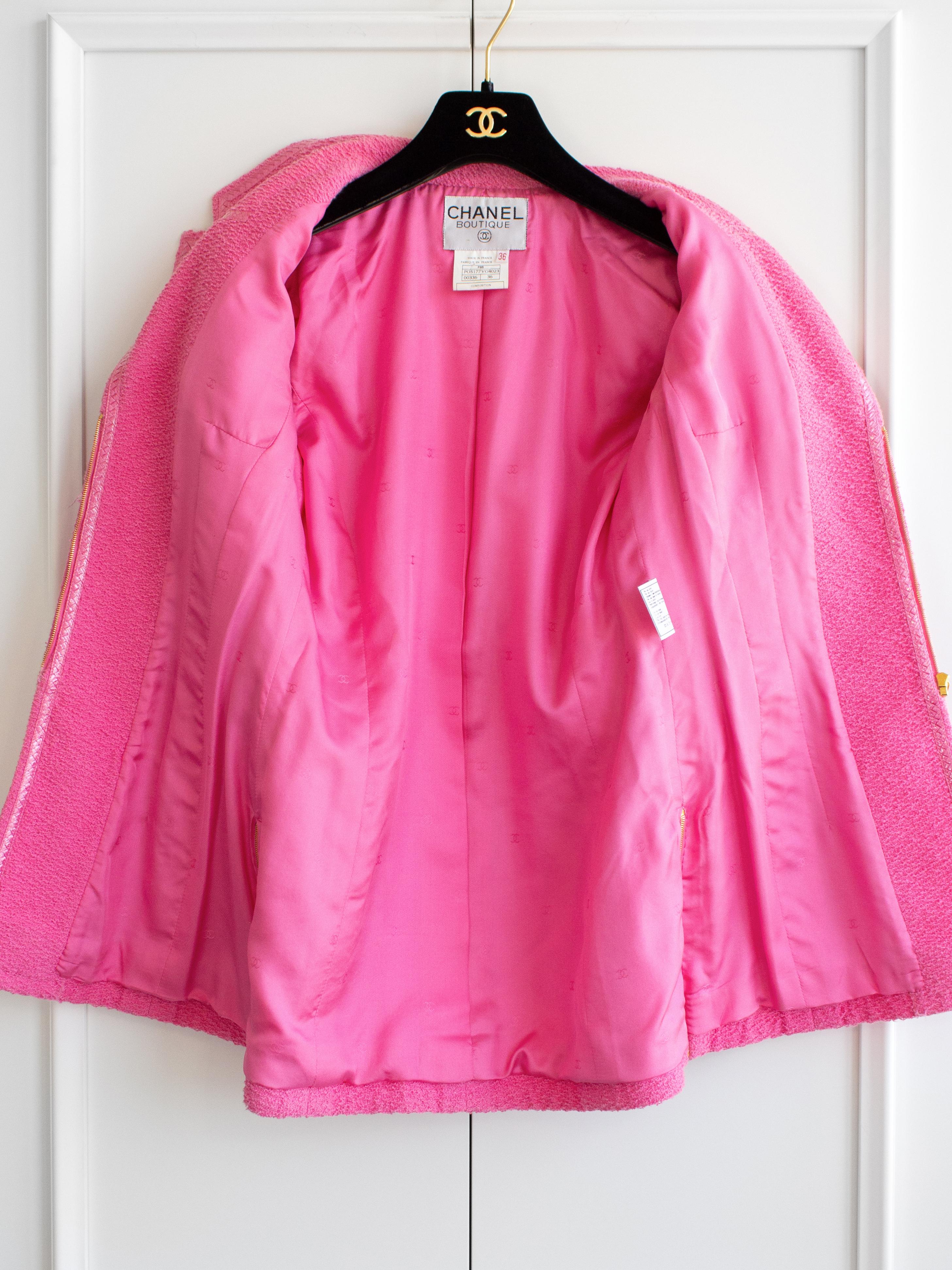 Chanel Vintage S/S 1995 Pink Barbie Gold Zip Tweed 95P Jacket Skirt Suit 11
