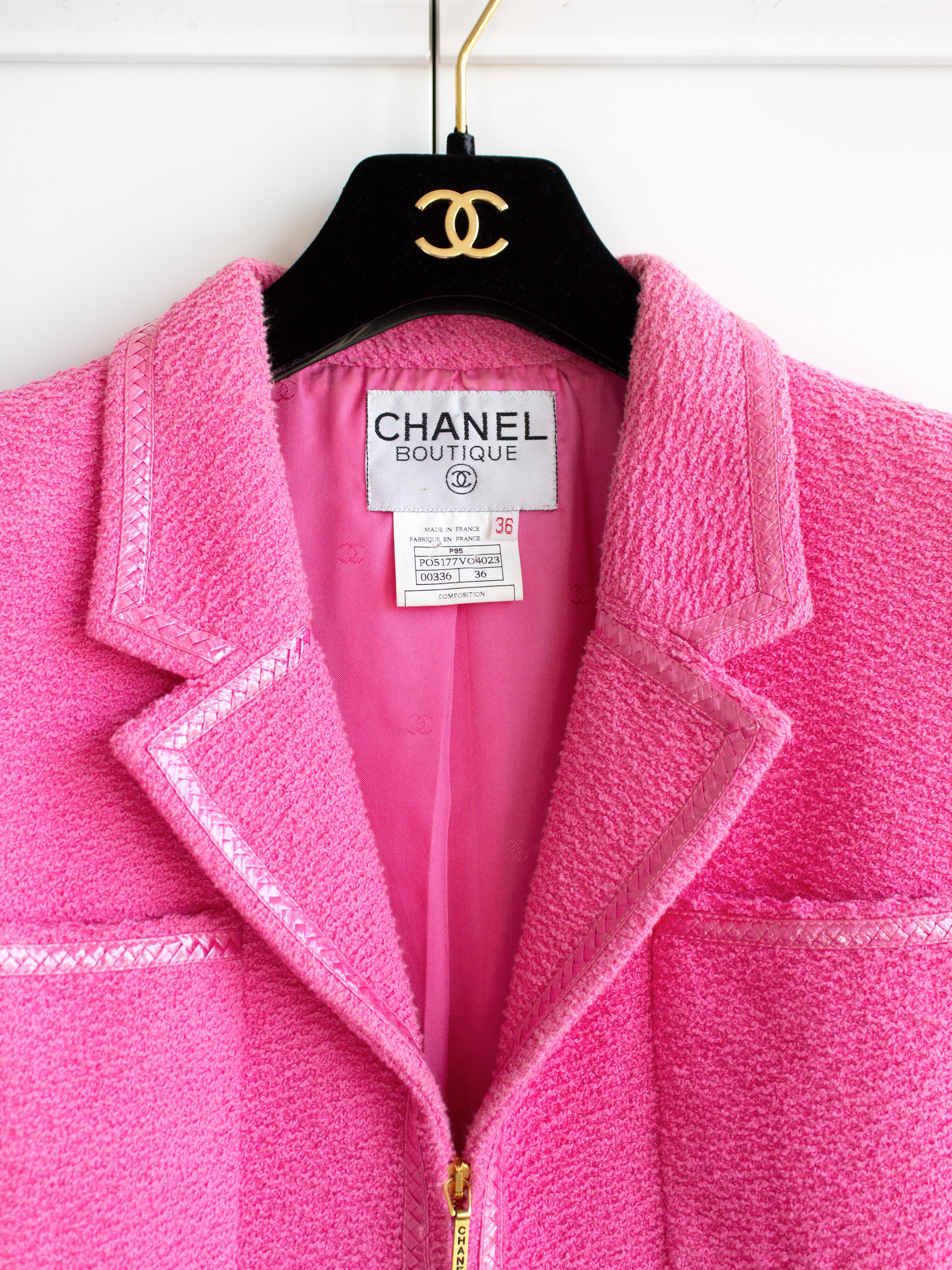 Chanel Vintage S/S 1995 Pink Barbie Gold Zip Tweed 95P Jacket Skirt Suit 3