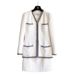 Chanel Vintage S/S 1995 White Ivory Black Tweed 95P Jacket Skirt Suit