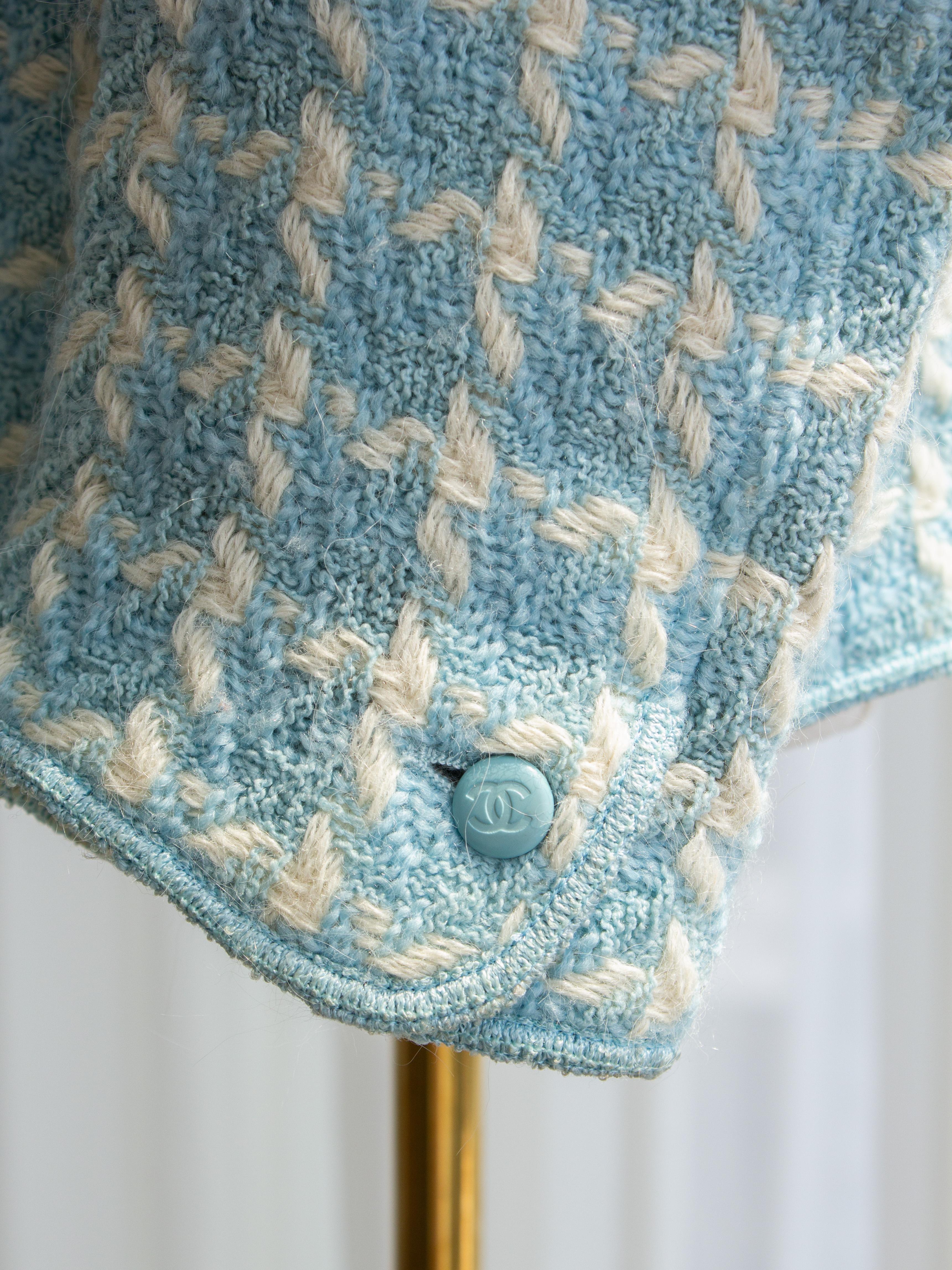 Chanel Vintage S/S 1996 Sky Blue Plaid 96P Tweed Jacket For Sale 5