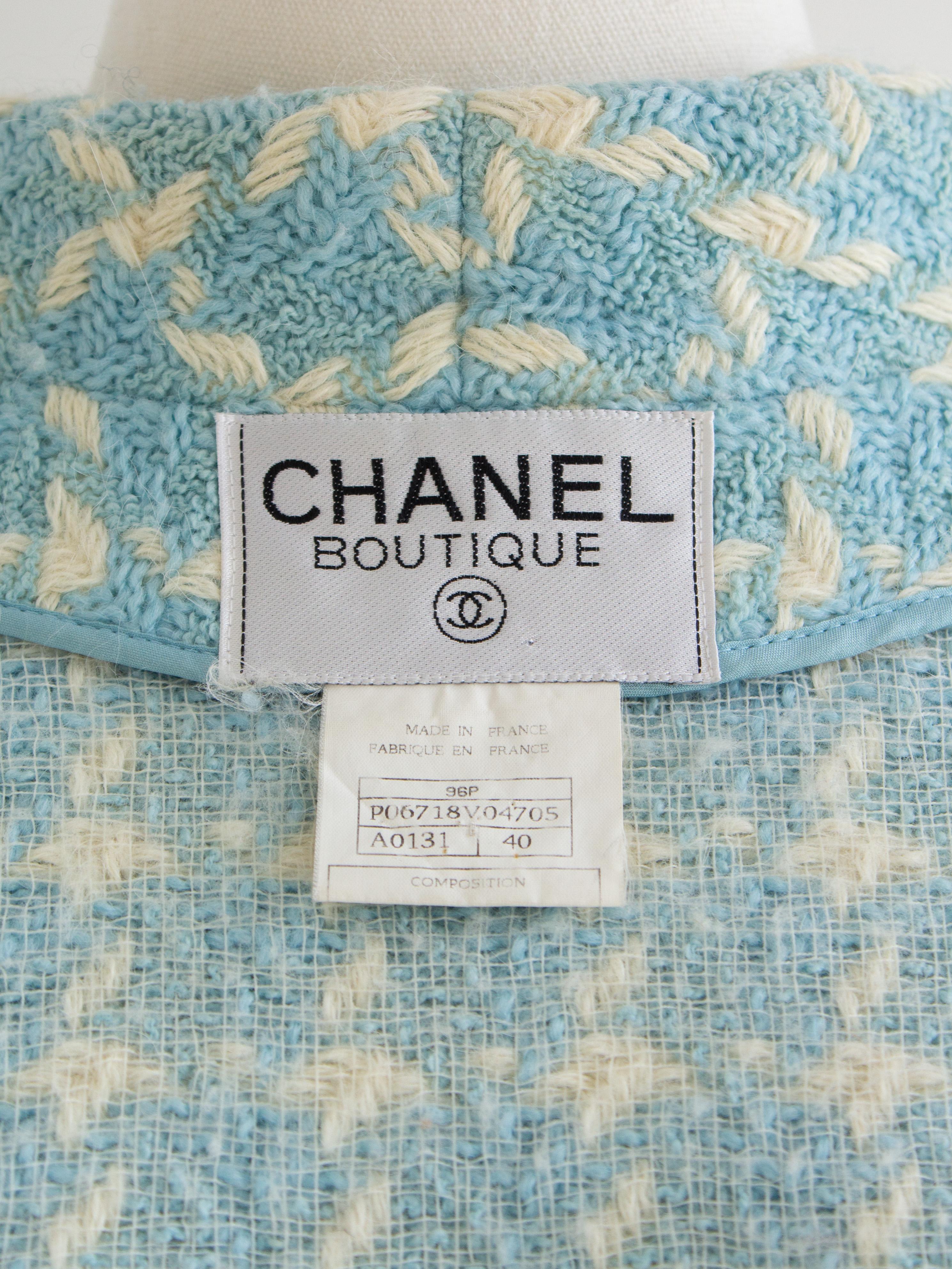 Chanel Vintage S/S 1996 Sky Blue Plaid 96P Tweed Jacket For Sale 7
