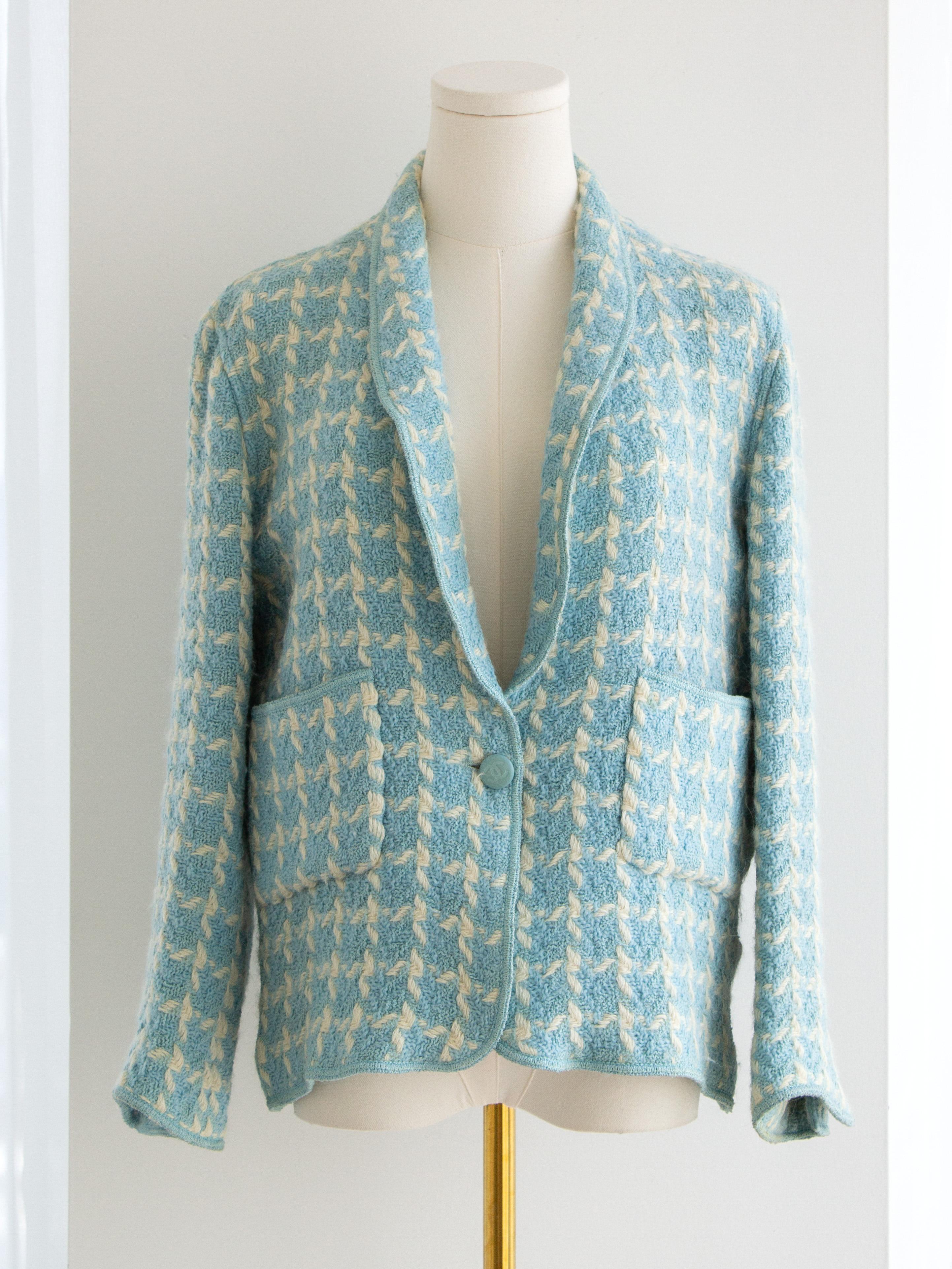 Chanel Vintage S/S 1996 Sky Blue Plaid 96P Tweed Jacket For Sale 1