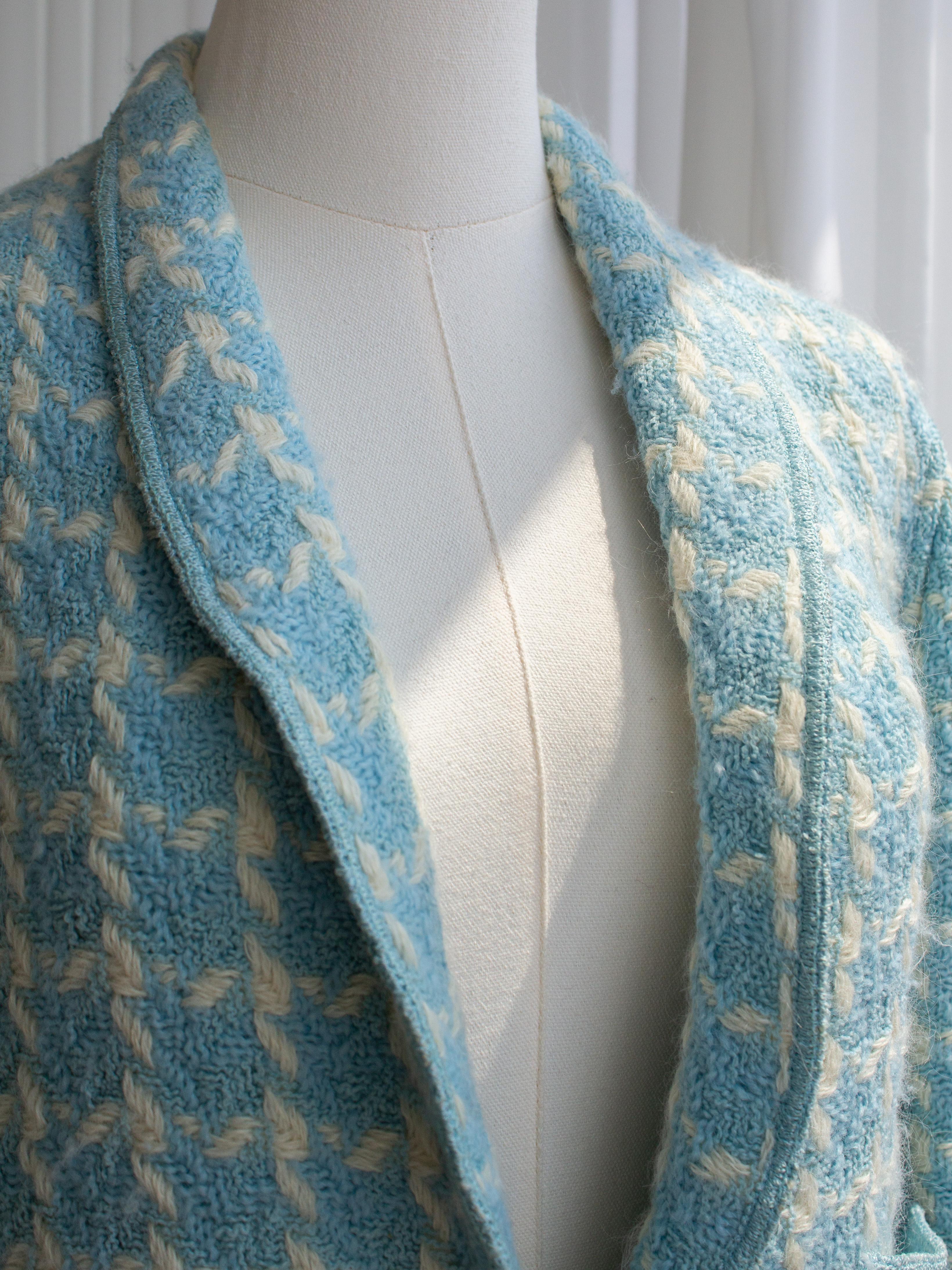 Chanel Vintage S/S 1996 Sky Blue Plaid 96P Tweed Jacket For Sale 4