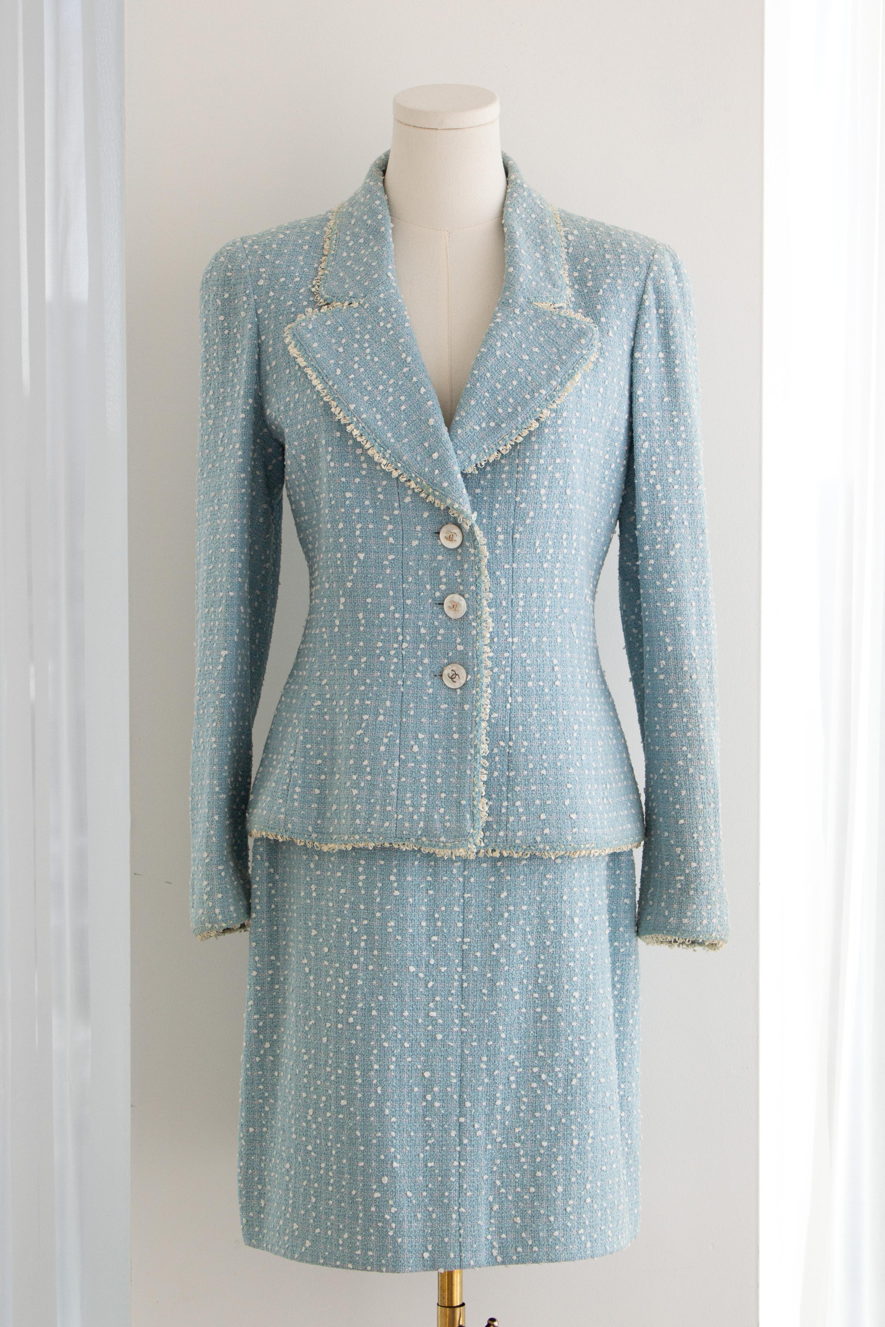Chanel Vintage S/S 1997 Hellblau Weiß Prinzessin Diana 97P Tweed Jacke Anzug im Zustand „Gut“ im Angebot in Jersey City, NJ