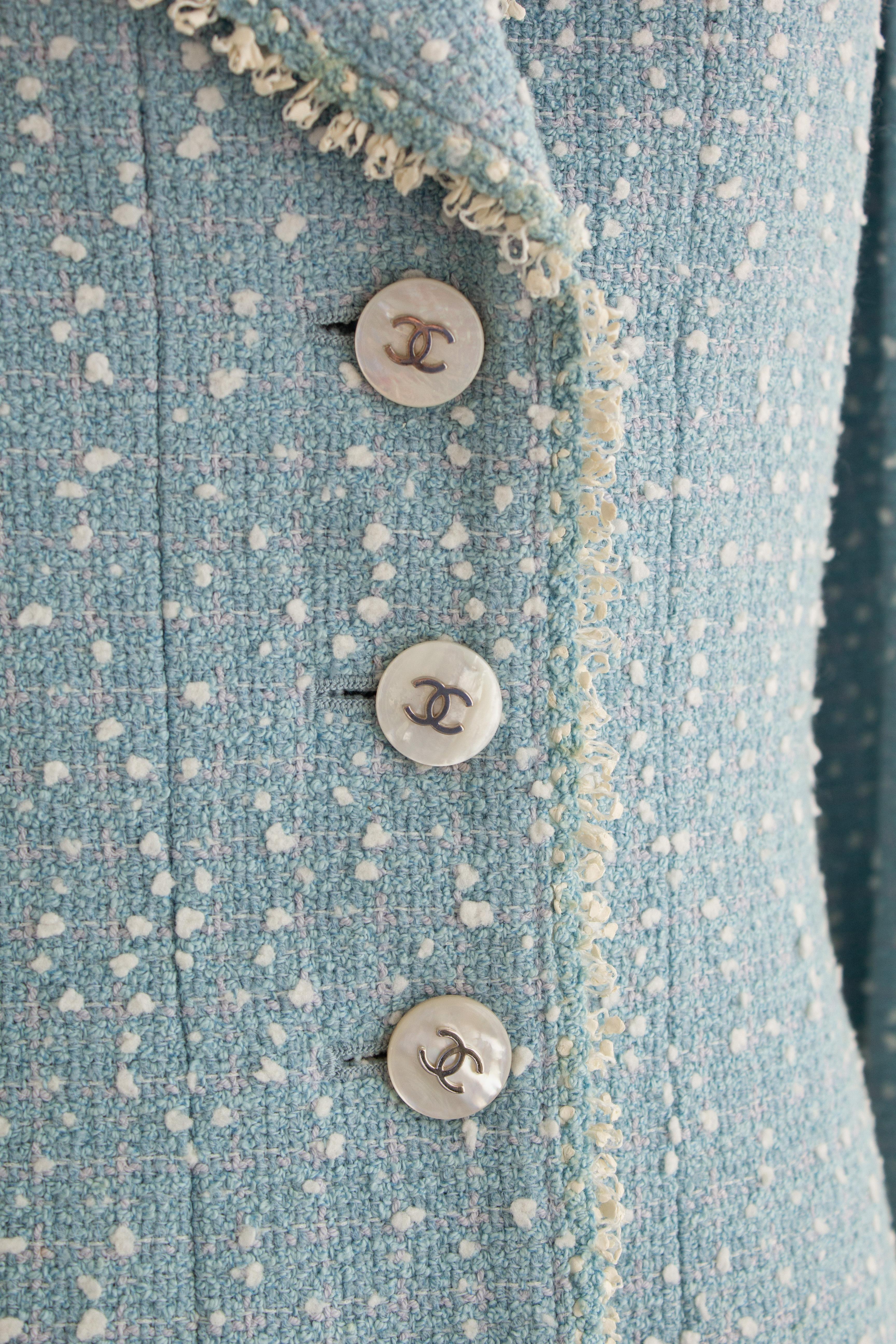 Chanel Vintage S/S 1997 Hellblau Weiß Prinzessin Diana 97P Tweed Jacke Anzug Damen im Angebot
