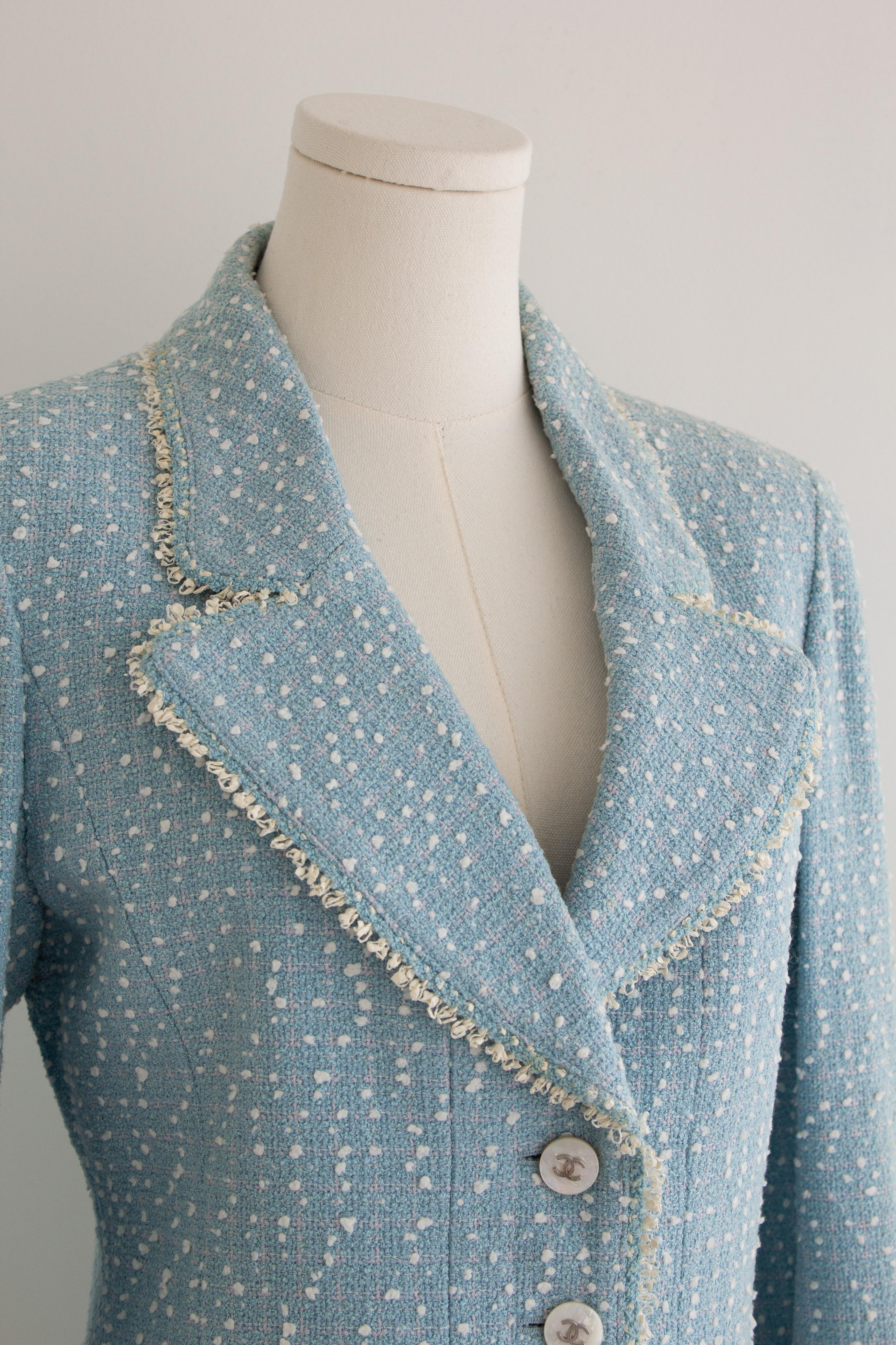 Chanel Vintage S/S 1997 Hellblau Weiß Prinzessin Diana 97P Tweed Jacke Anzug im Angebot 2