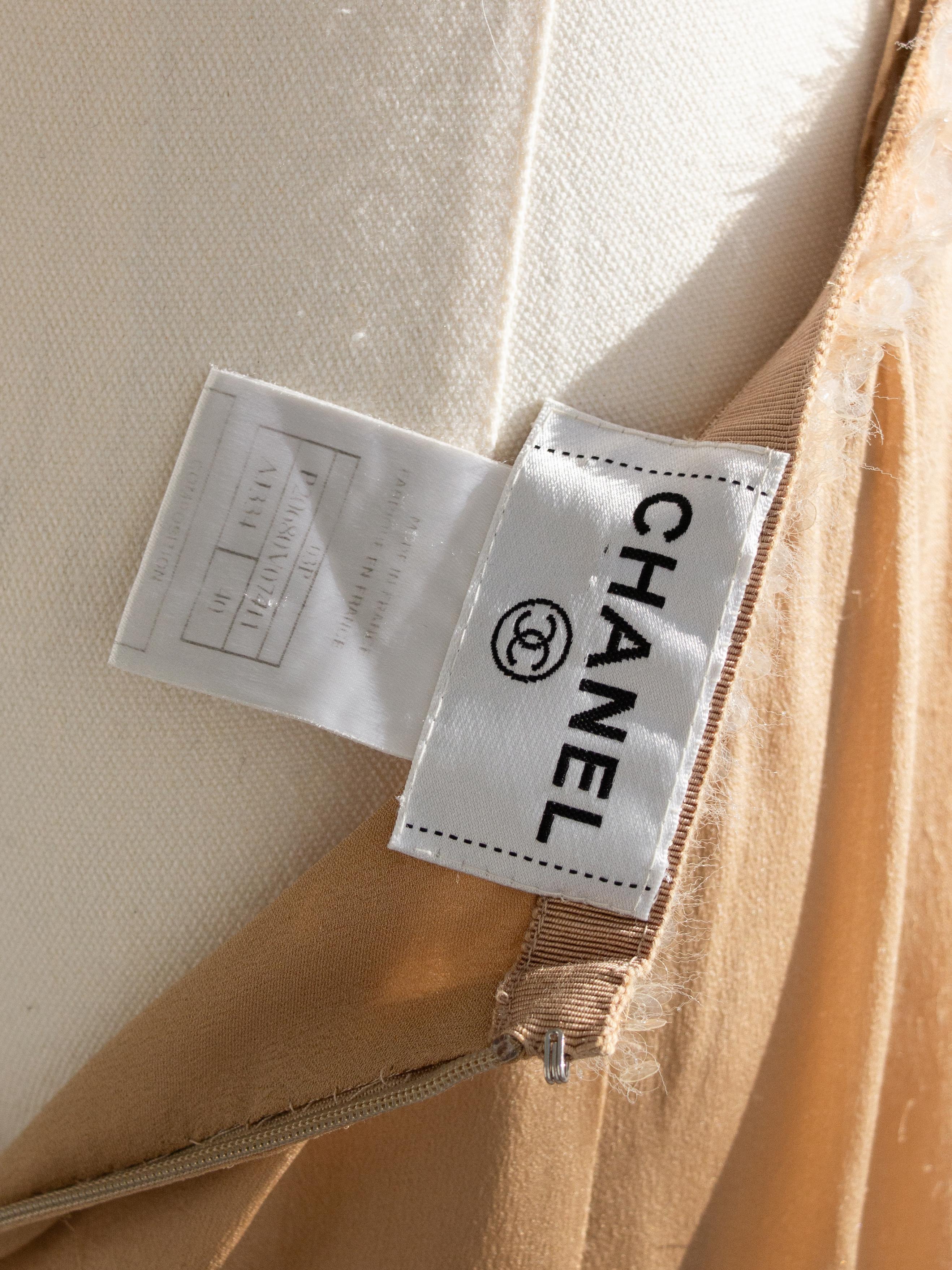 Chanel Vintage S/S 2003 Vestido de noche 03P Diosa Adornado con lentejuelas de seda beige 14