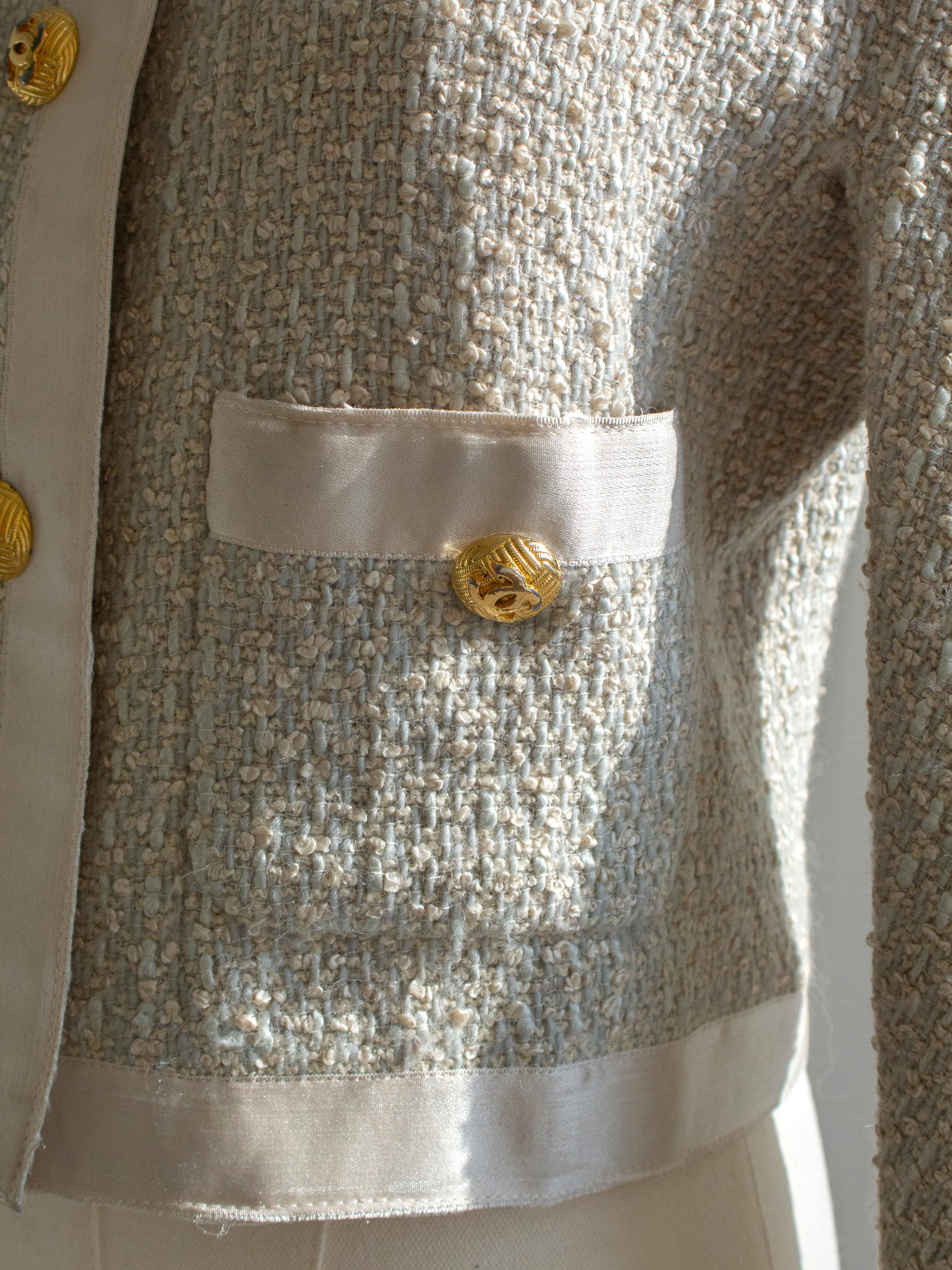 Chanel Vintage S/S1990 Seafood Green Cream Satin Bow Tweed Cropped Jacket For Sale 6