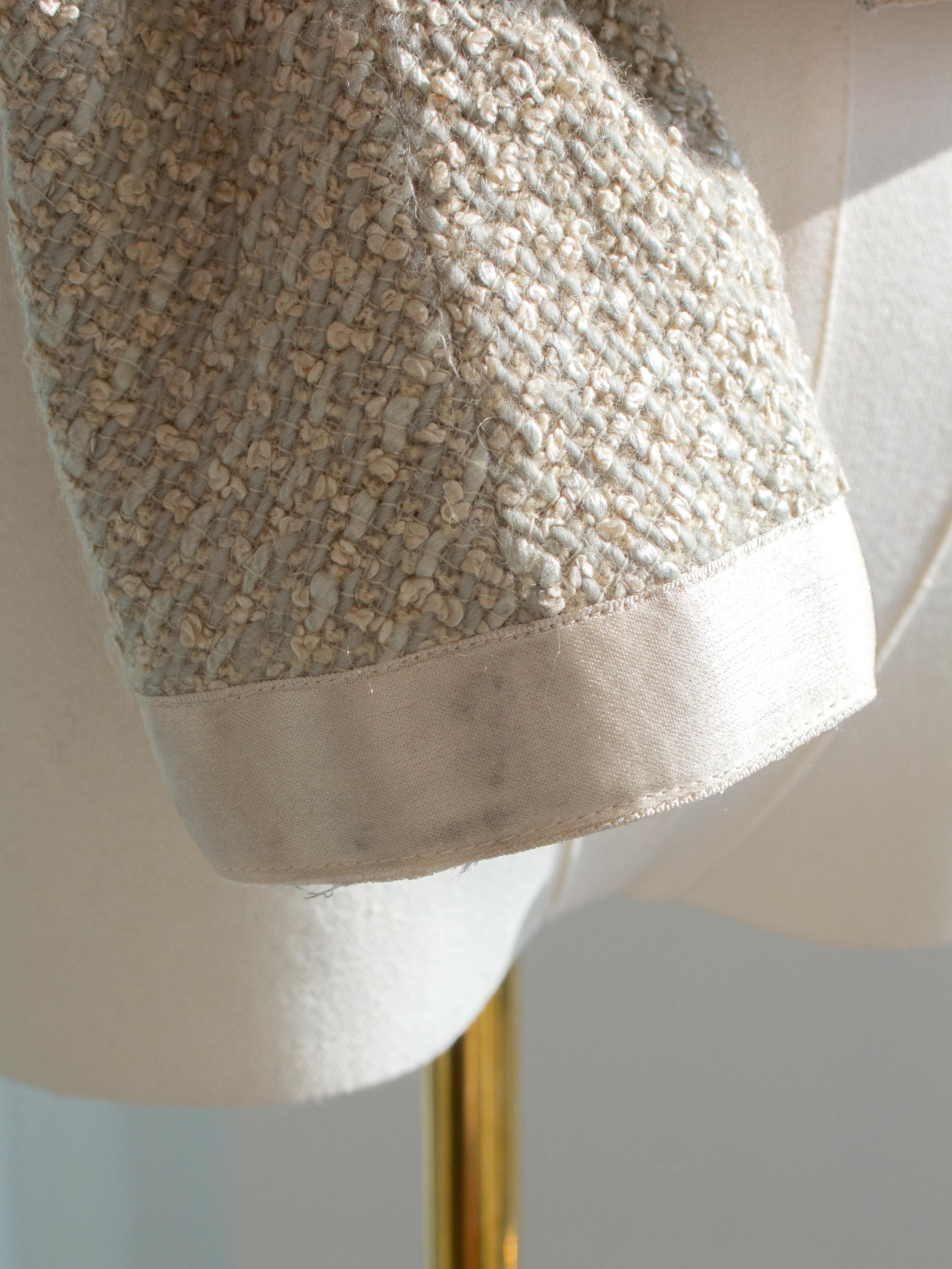 Chanel Vintage S/S1990 Seafood Green Cream Satin Bow Tweed Cropped Jacket For Sale 7