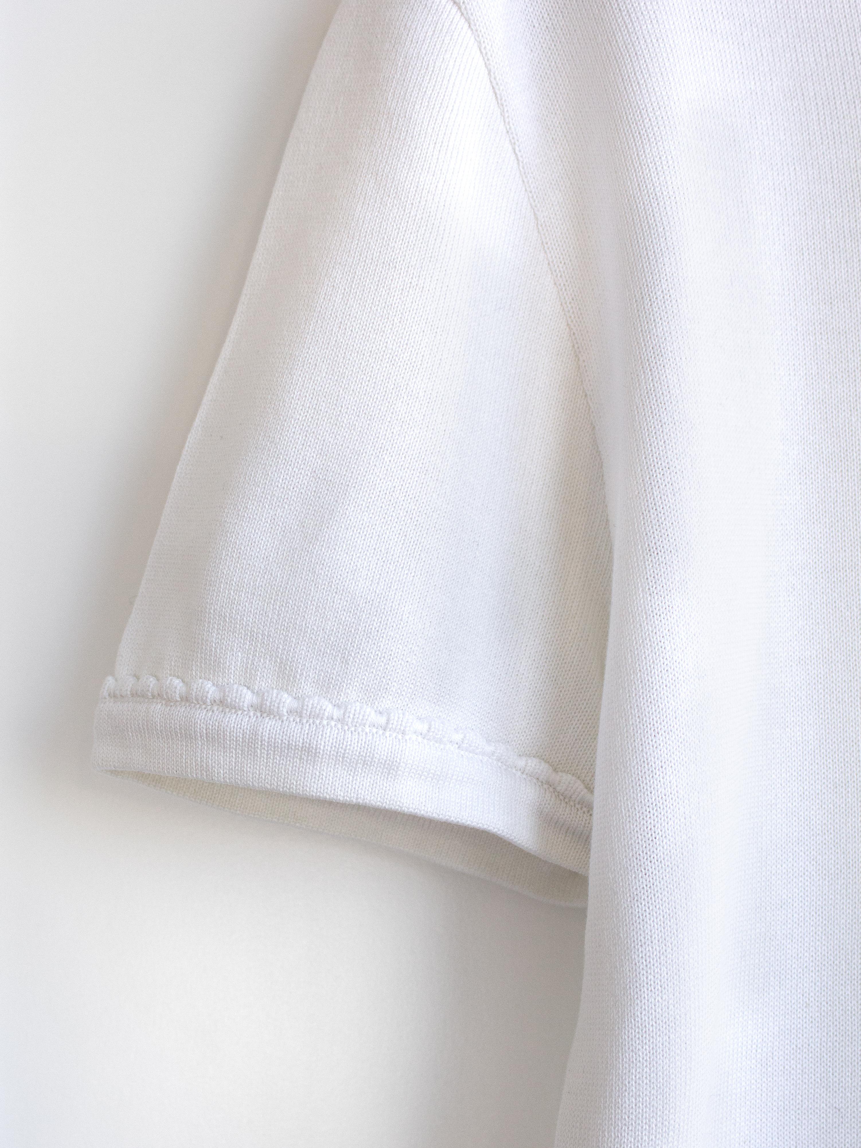 Chanel Vintage S/S1994 White Cotton Scalloped CC Logo 94P T-Shirt For Sale 2
