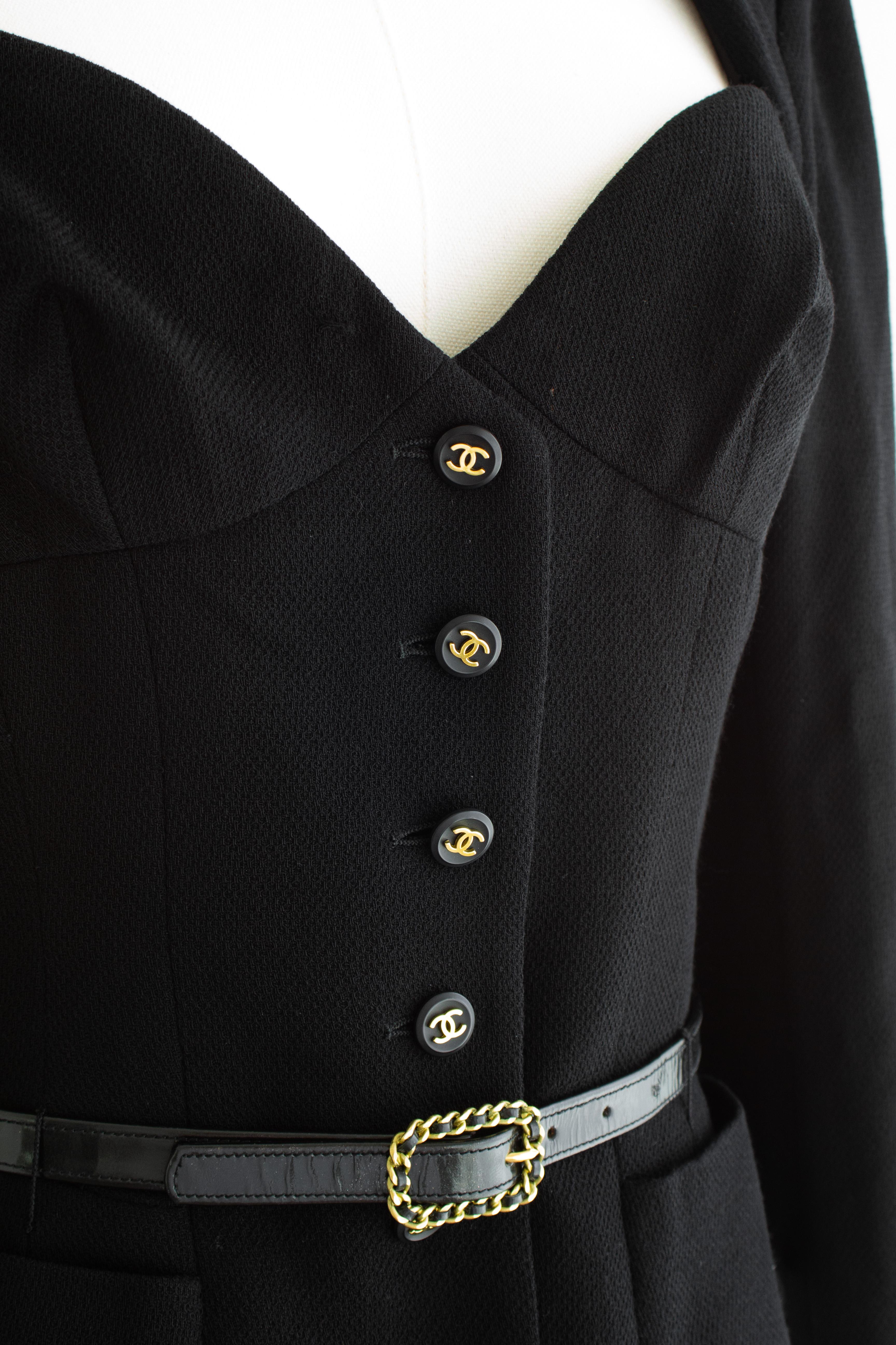 Chanel Vintage S/S1995 Barbie Black Gold CC Sweetheart Cropped 95P Belted Jacket For Sale 4