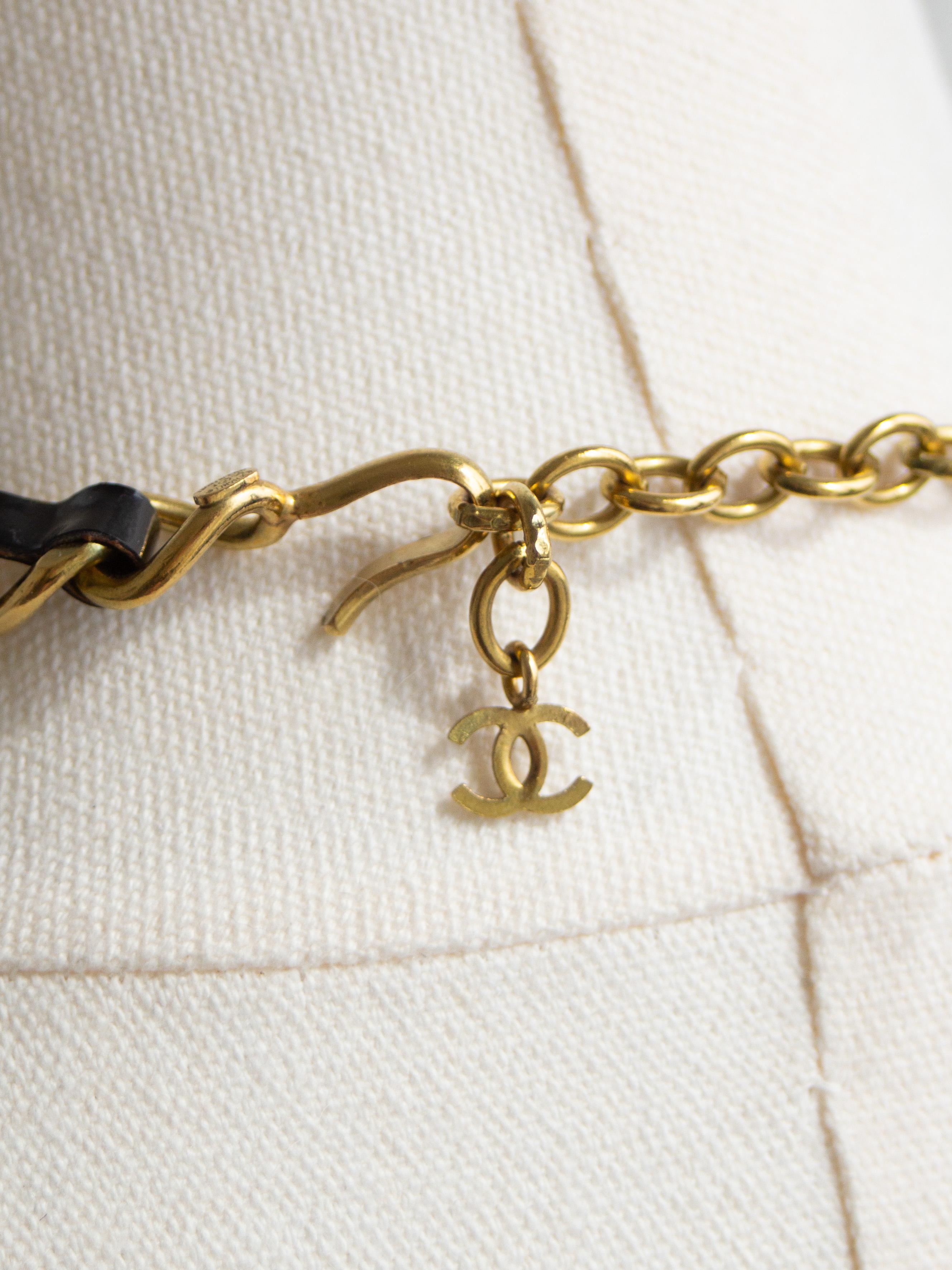 Chanel Vintage S/S1995 Barbie Nero Catena d'Oro Pelle CC 95P Collana Choker in vendita 6