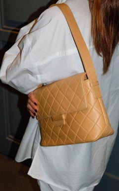 Chanel Vintage Shoulder bag BEIGE