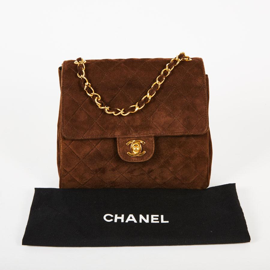 CHANEL Vintage Shoulder Bag in Brown Suede Leather 4