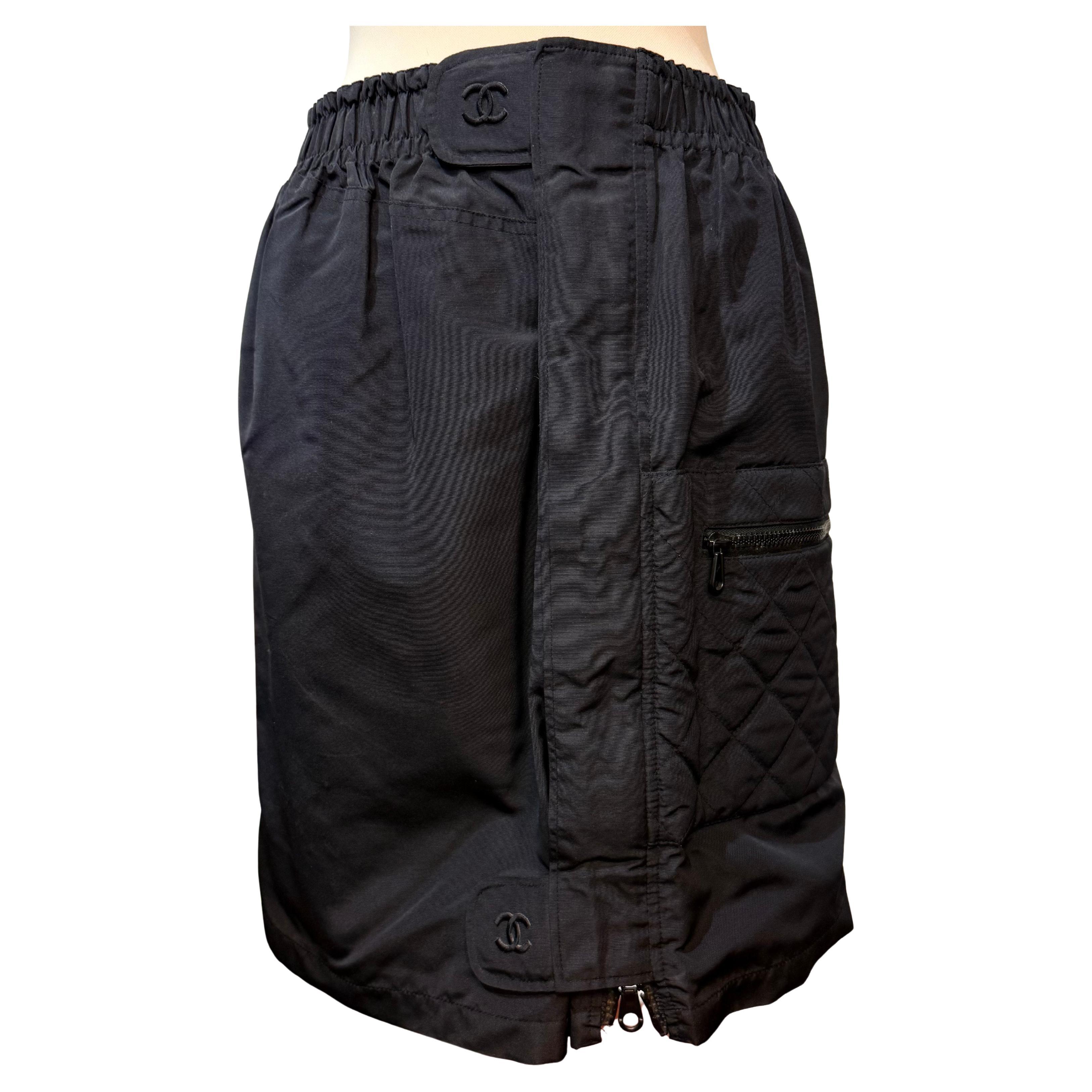 Chanel Vintage Silk Skiirt Size FR 38 / IT42 For Sale