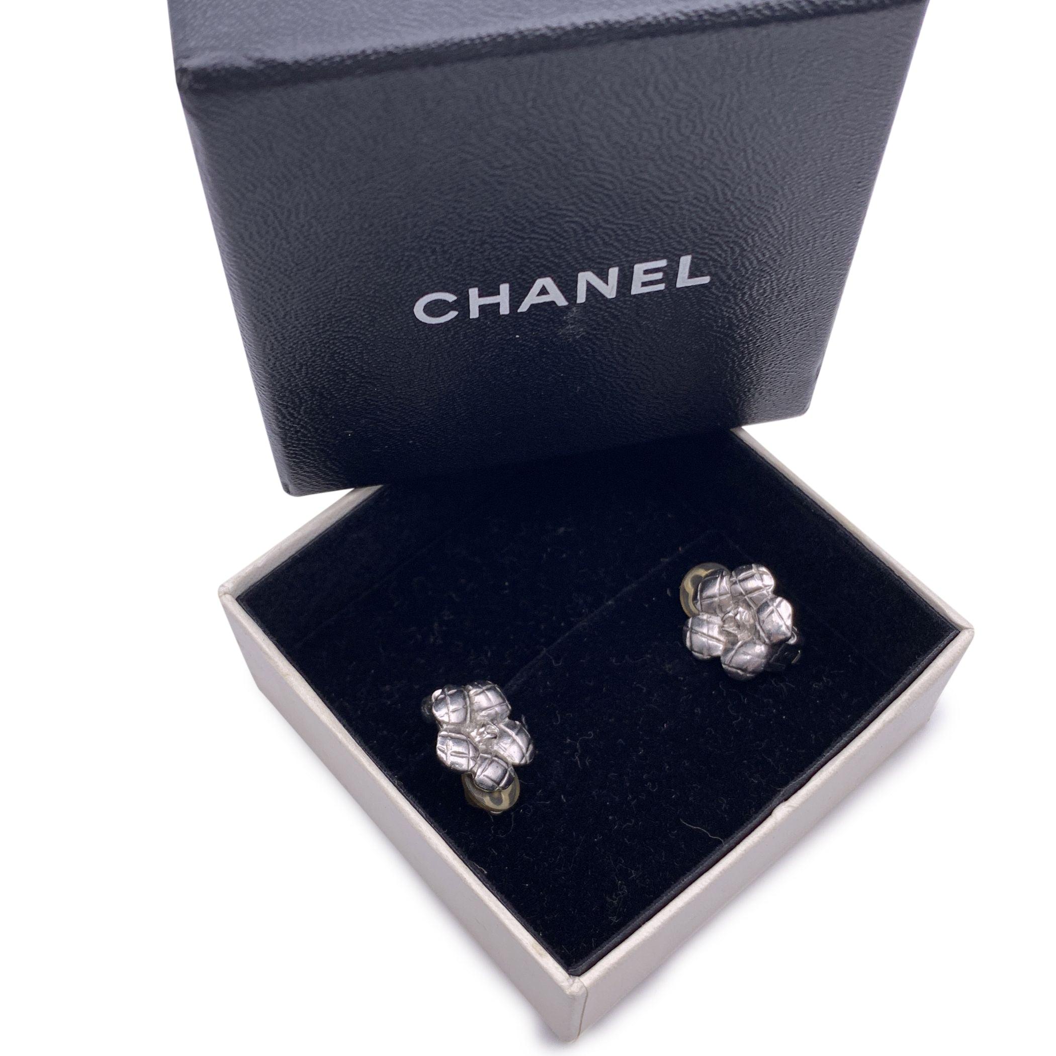 Chanel Vintage Silver Metal Quilted Camellia Flower Clip On Earrings 1