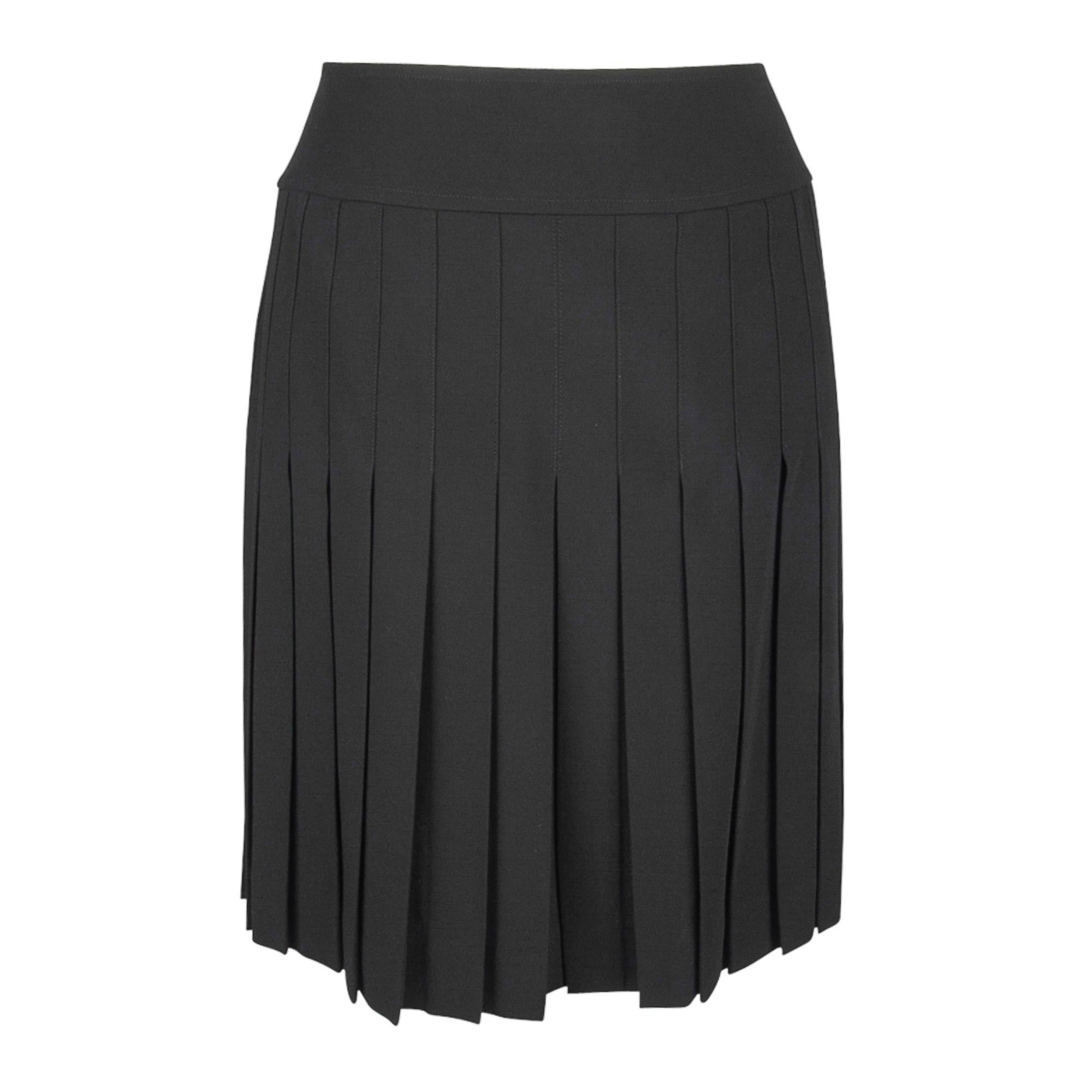 Women's Chanel Vintage Skirt Pleated Double Row CC Buttons 40 / 6