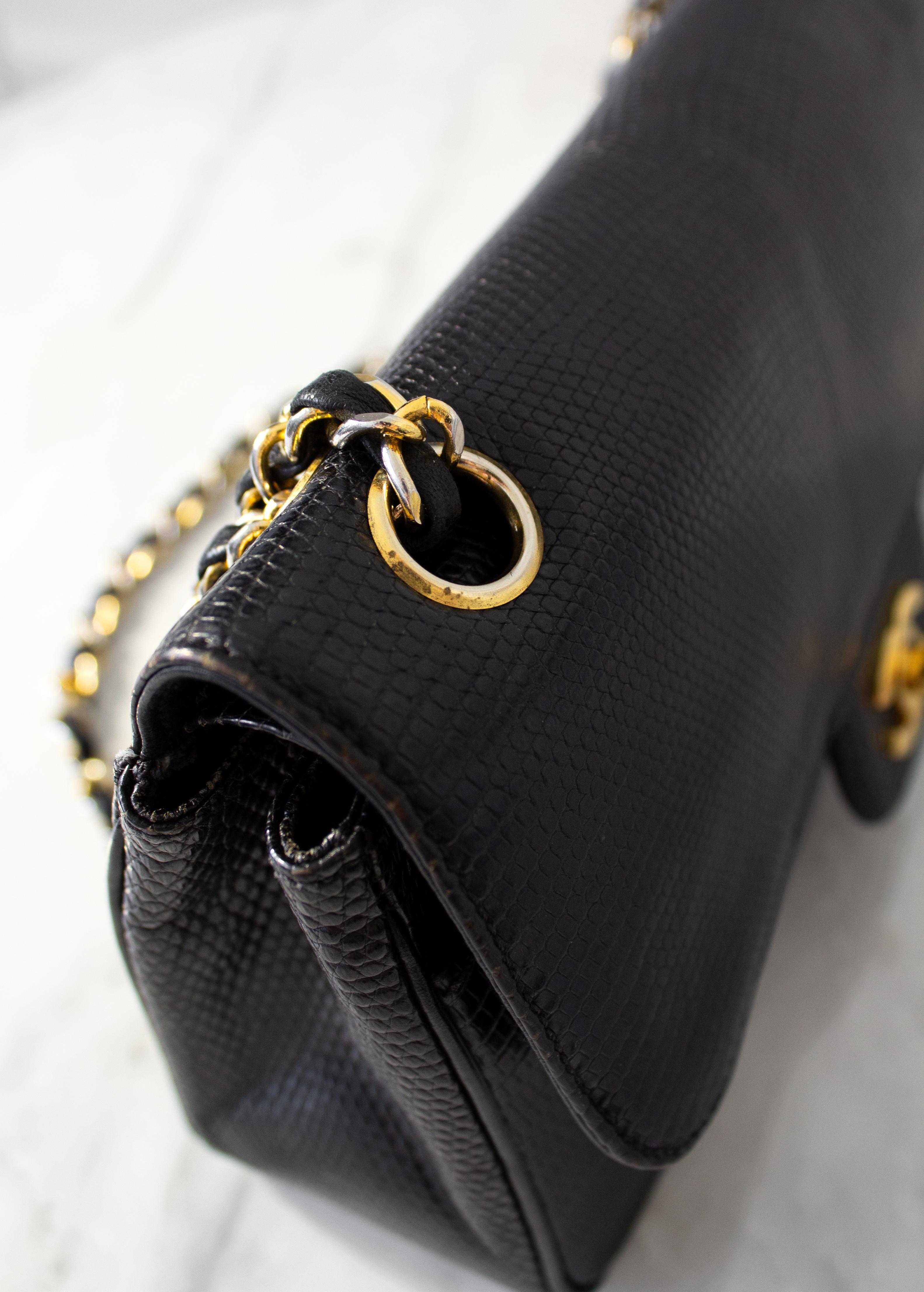 Chanel Vintage Small Classic Flap Exotic Lizard Leather 24K Gold CC Black Bag en vente 6