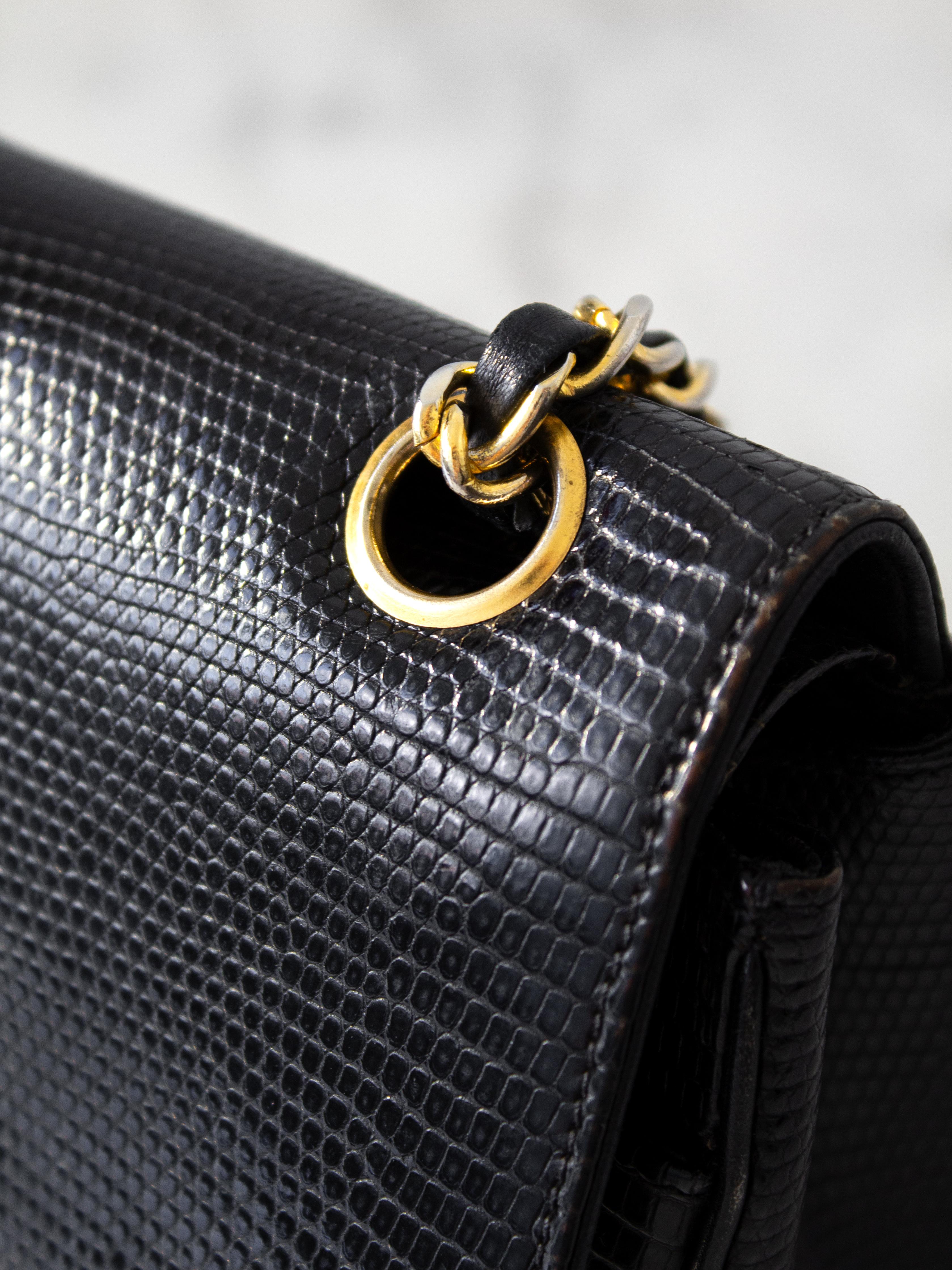 Chanel Vintage Small Classic Flap Exotic Lizard Leather 24K Gold CC Black Bag en vente 2