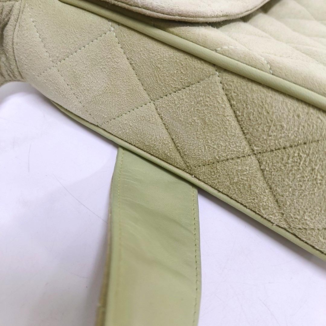 Chanel Vintage Small Flap Crossbody Bag Green Suede Leather, 1991-1994 For Sale 10