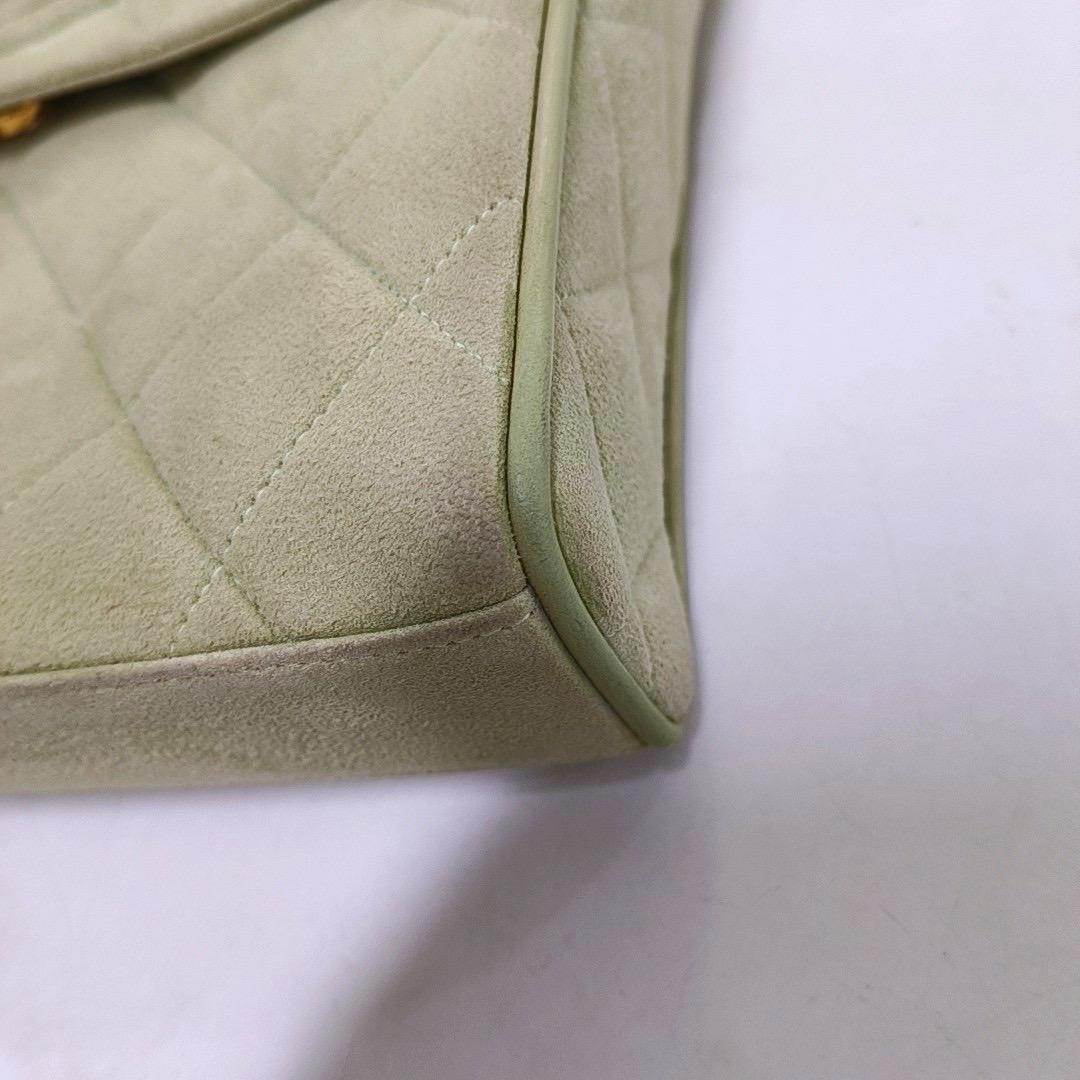 Chanel Vintage Small Flap Crossbody Bag Green Suede Leather, 1991-1994 For Sale 13
