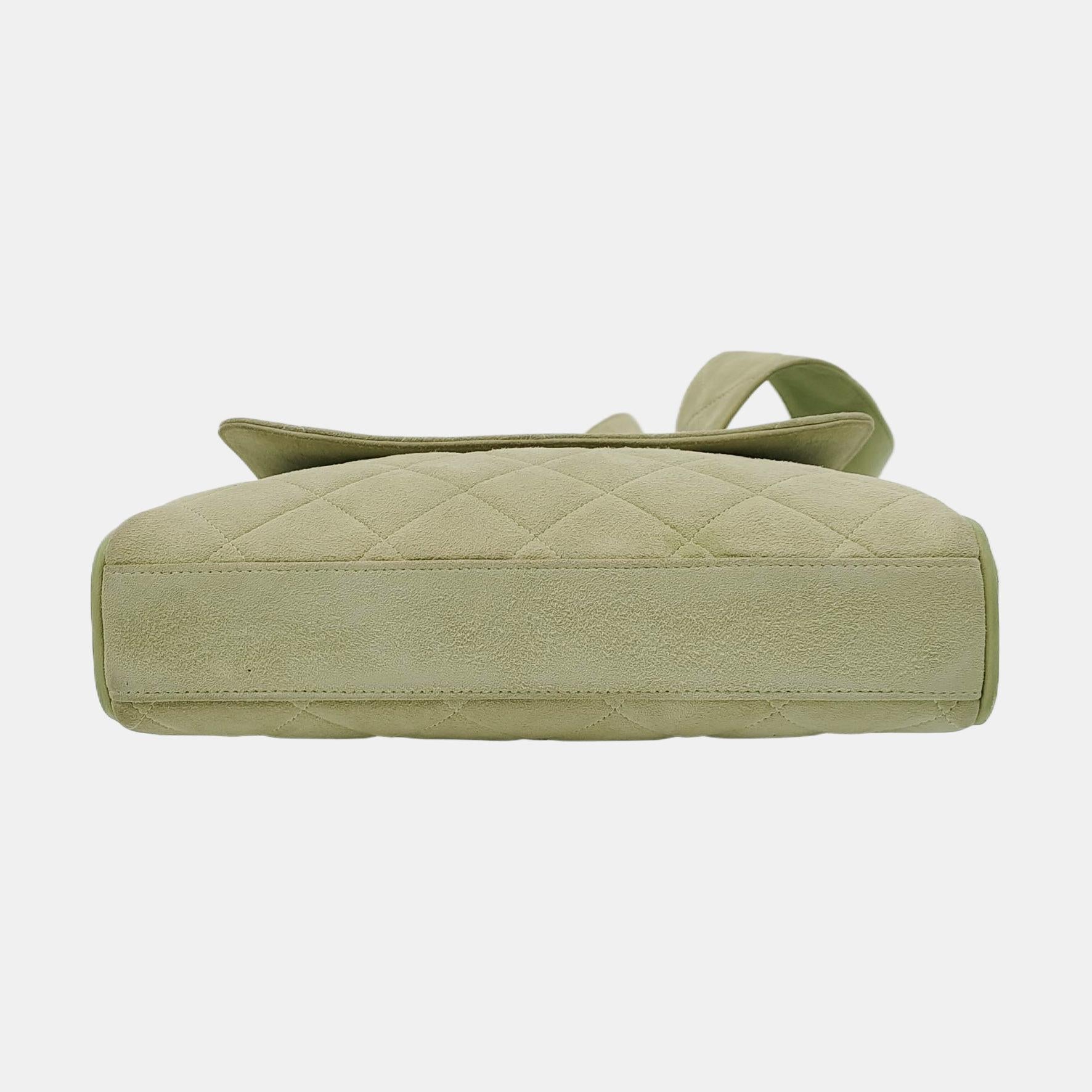 Women's Chanel Vintage Small Flap Crossbody Bag Green Suede Leather, 1991-1994 For Sale