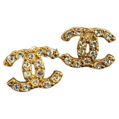 Orecchini Chanel vintage con piccoli cristalli dorati