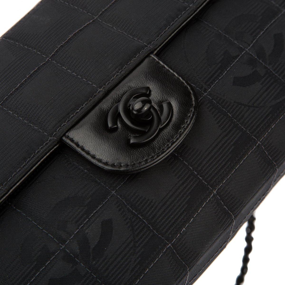 Chanel 2002 Vintage So Black Long Medium Shoulder Convertible Clutch Flap Bag For Sale 4