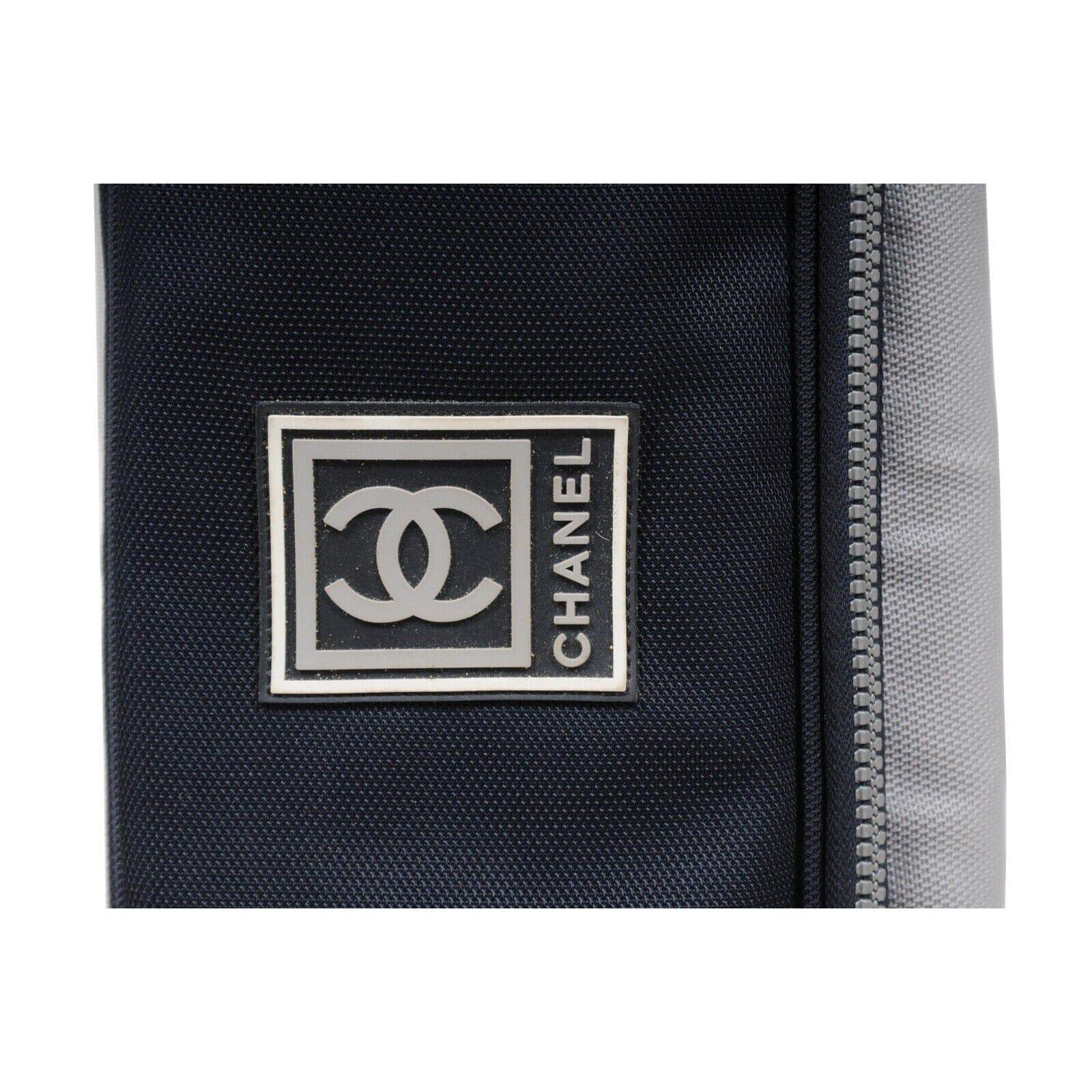 Chanel Vintage Sport Golf Tasche Marineblau Weiß CC Logo Cross Body Travel Pouch im Angebot 12