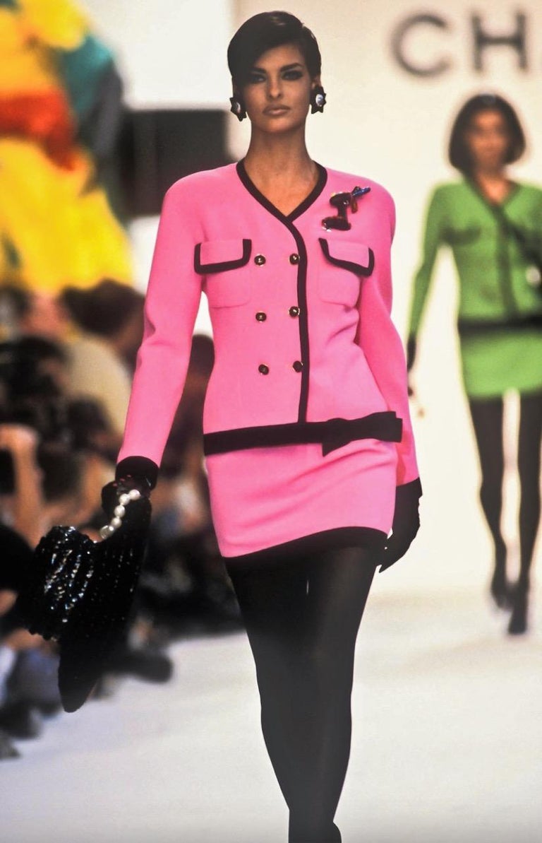 Chanel Vintage Spring 1991 Linda Pink Black Bow Jacket Skirt Suit