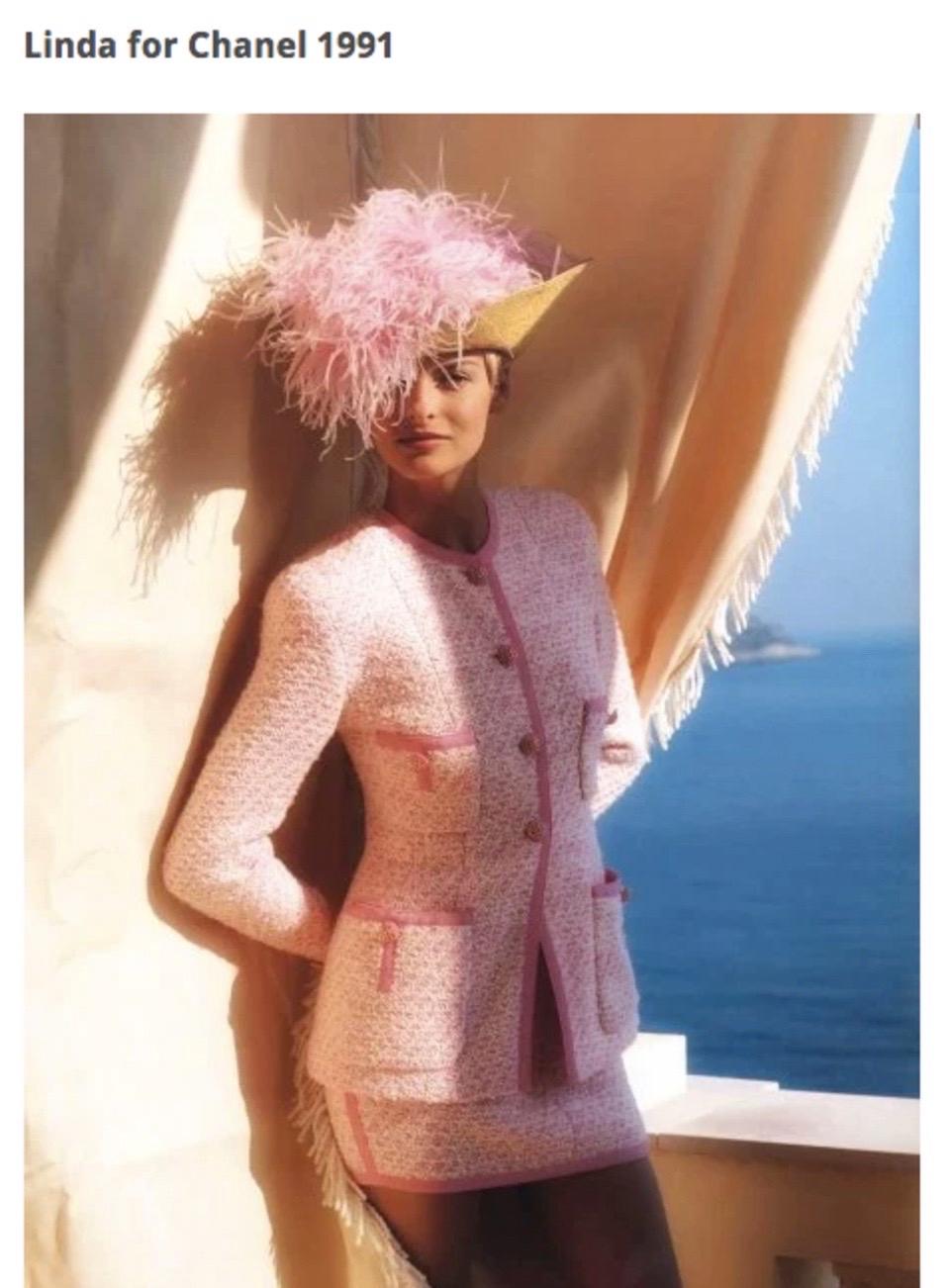 Chanel Vintage Spring 1991 Linda Pink  Ecru Fantasy Tweed Jacket Skirt Suit 11