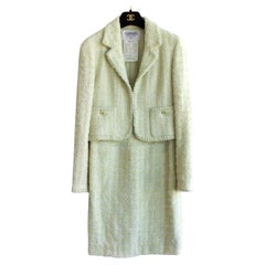 Chanel Vintage Spring 1994 Green Yellow White Tweed 94P Jacket Skirt Suit