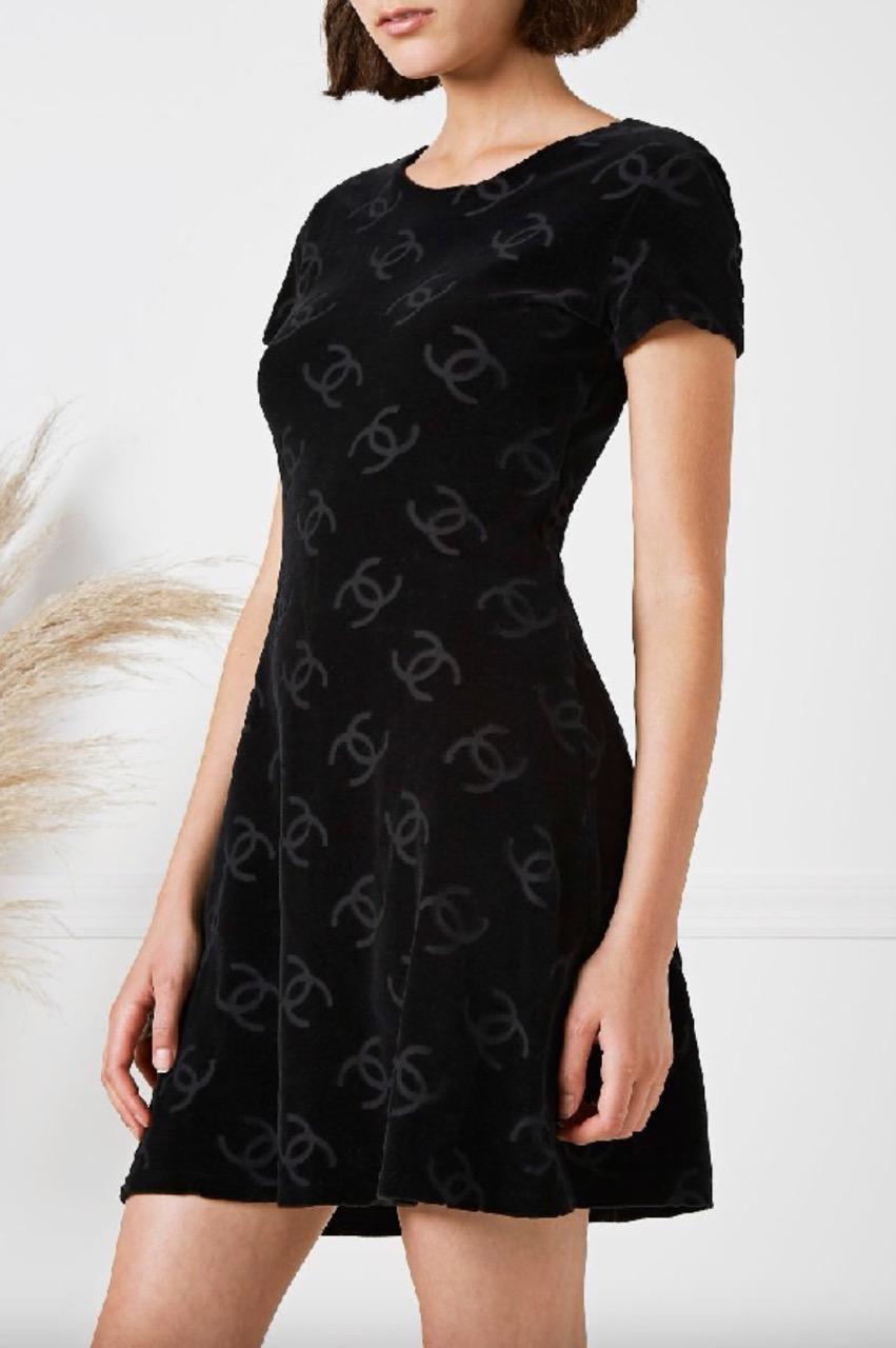 Chanel Vintage Spring 1996 Black CC Logo Velour Mini LBD 96P Dress 8