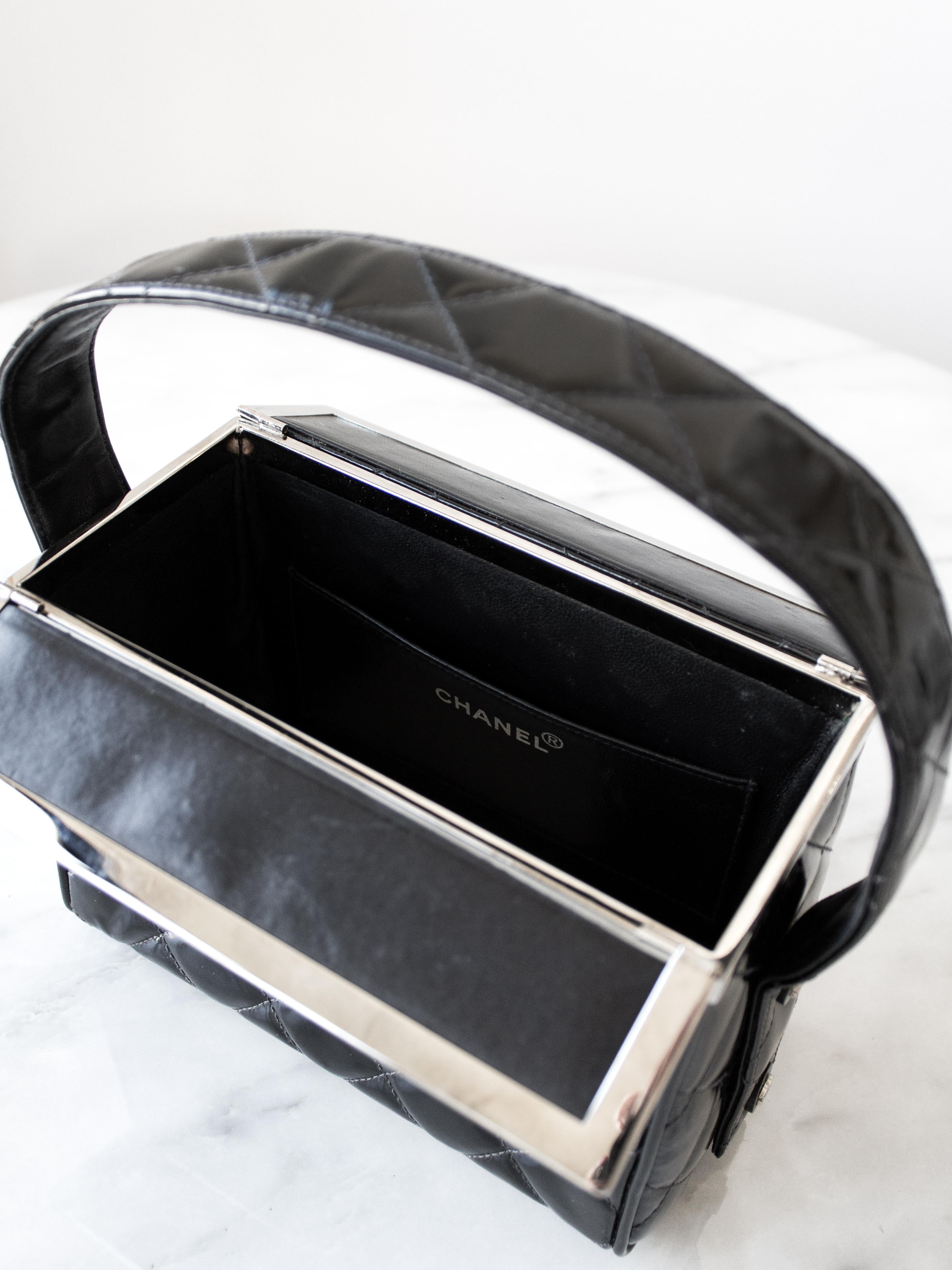 Chanel Vintage Spring 1996 Black Silver Quilted Patent Leather Vanity Box Bag 5