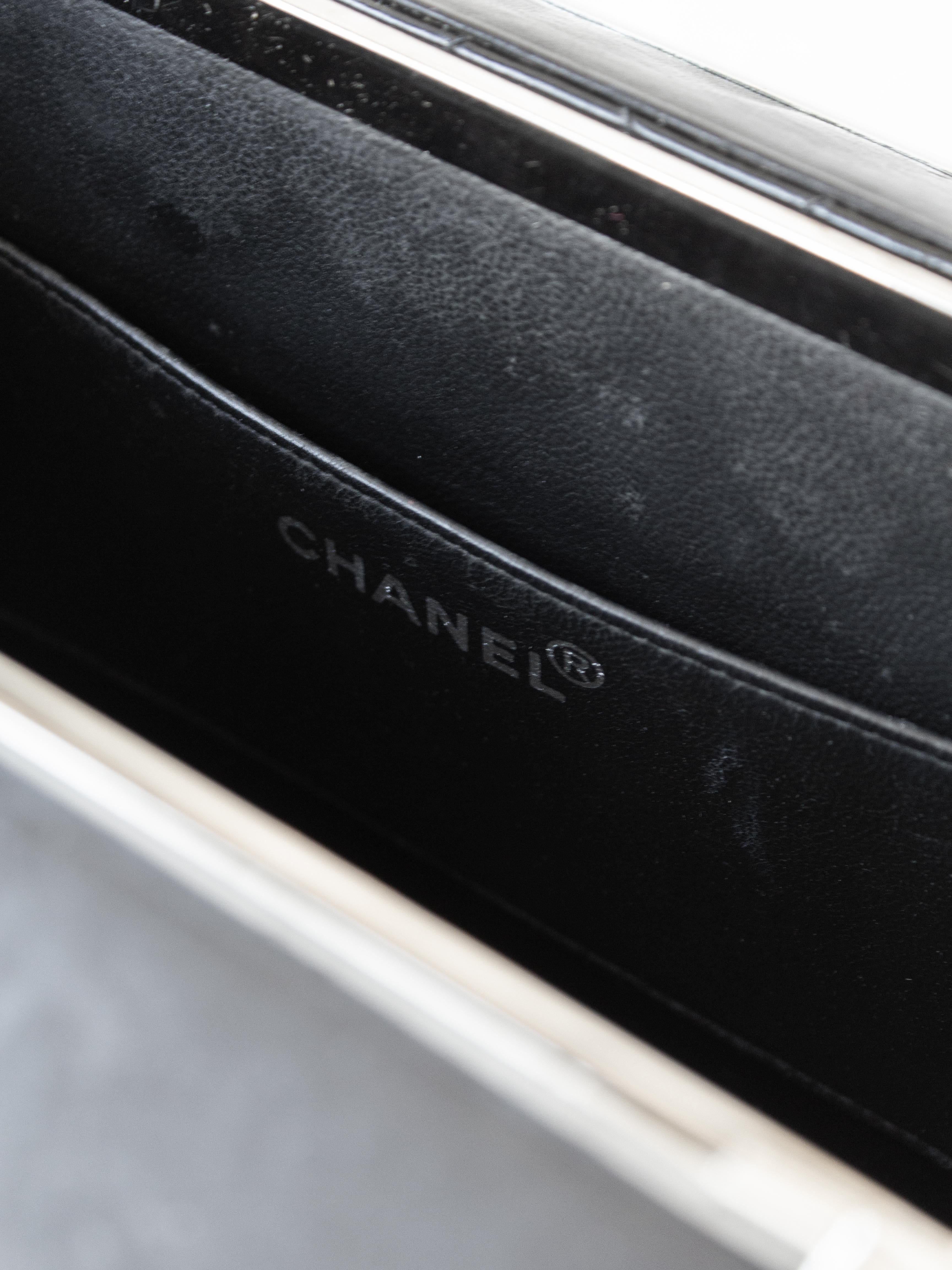 Chanel Vintage Spring 1996 Black Silver Quilted Patent Leather Vanity Box Bag 6