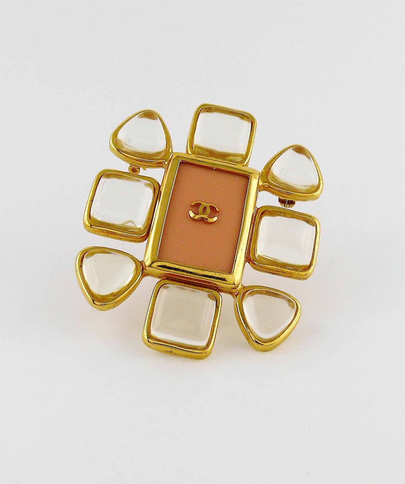 chanel pink brooch