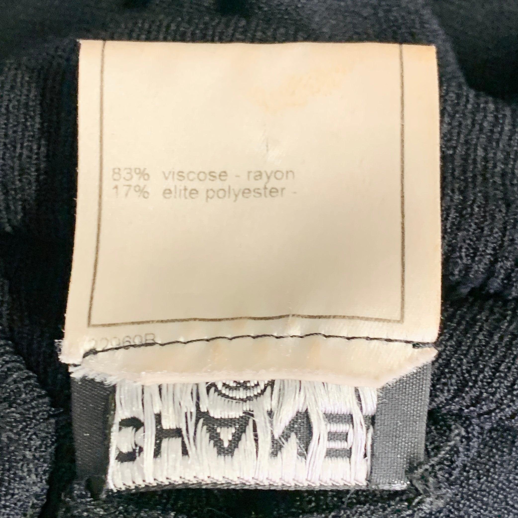 CHANEL Vintage Frühjahr 2003 Größe 8 Schwarz Seidenmischung Jersey Logo Rollkragen lässig Top im Angebot 5